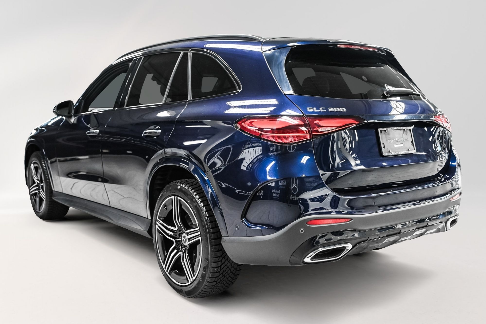 Mercedes-Benz GLC300  2023 à Dollard-des-Ormeaux, Québec