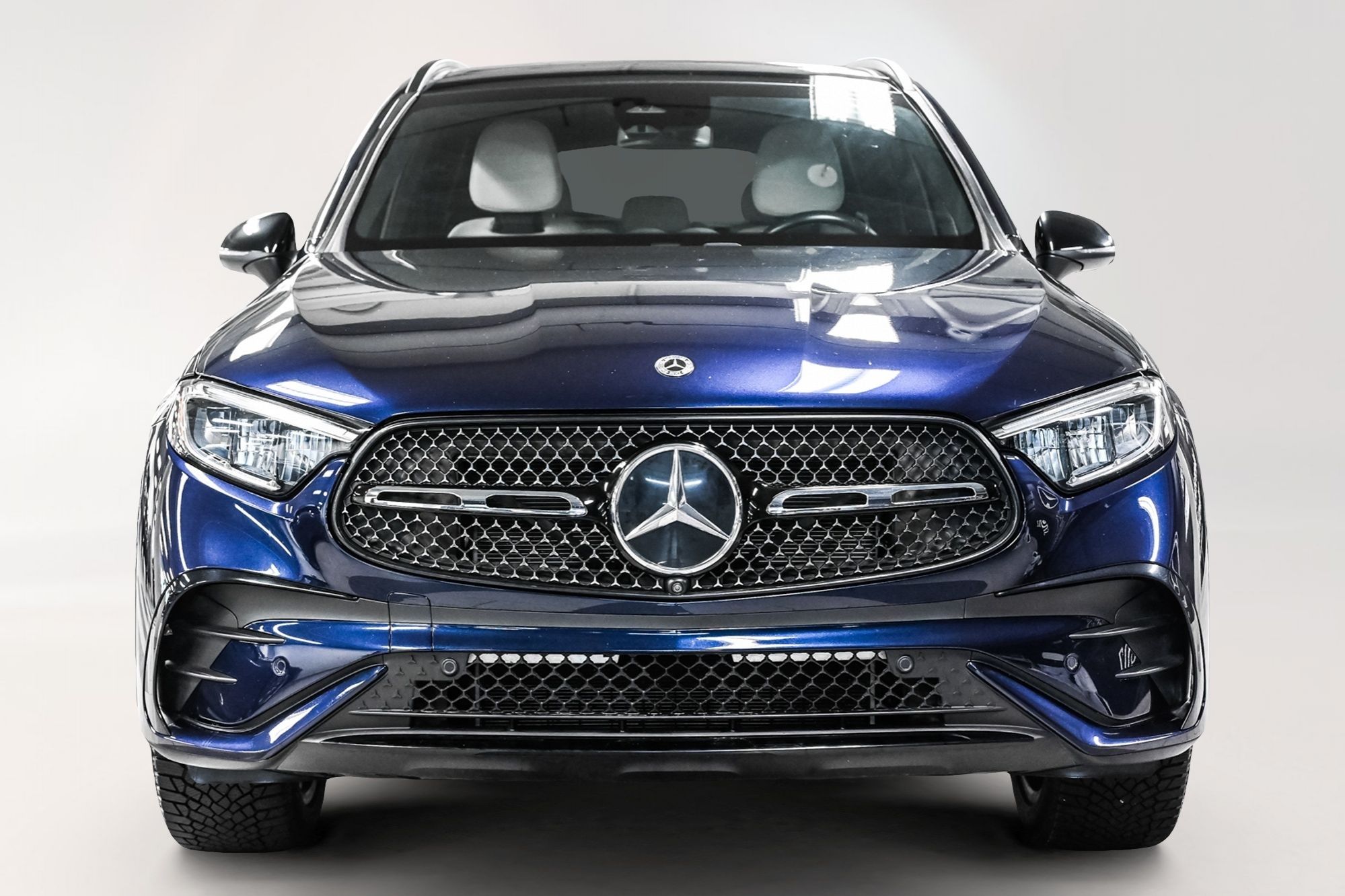 Mercedes-Benz GLC300  2023 à Dollard-des-Ormeaux, Québec