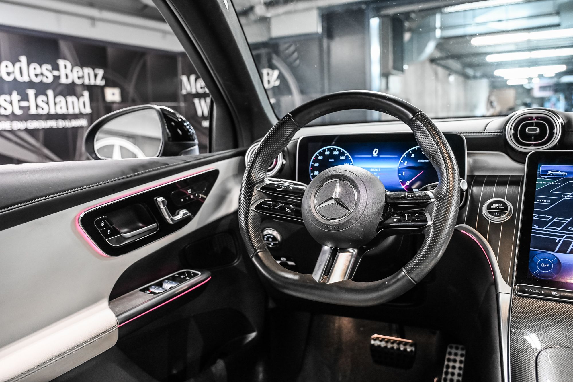 Mercedes-Benz GLC300  2023 à Dollard-des-Ormeaux, Québec