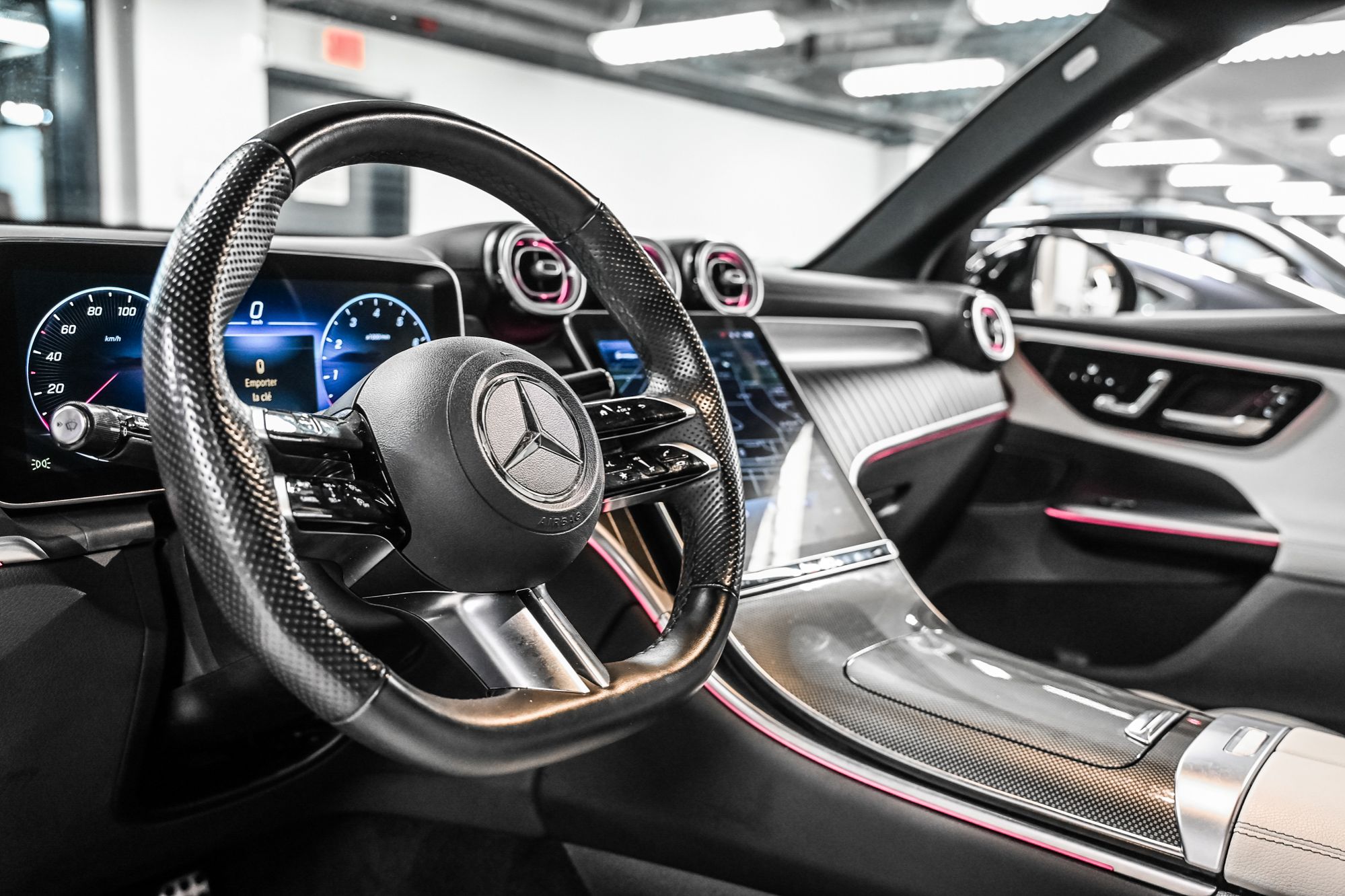 Mercedes-Benz GLC300  2023 à Dollard-des-Ormeaux, Québec