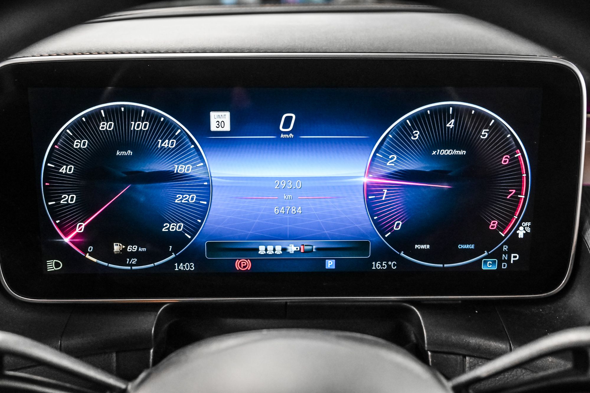 Mercedes-Benz GLC300  2023