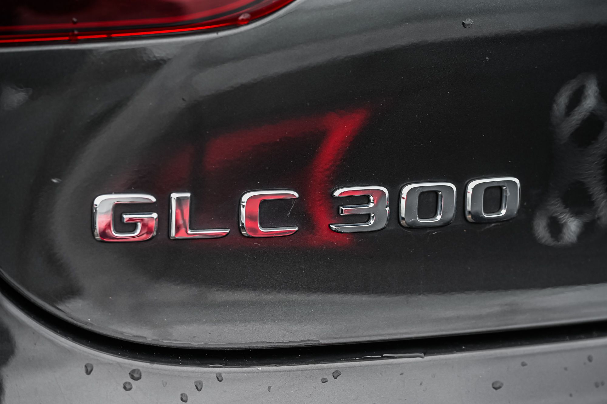 2023 Mercedes-Benz GLC300 in Dollard-des-Ormeaux, Quebec