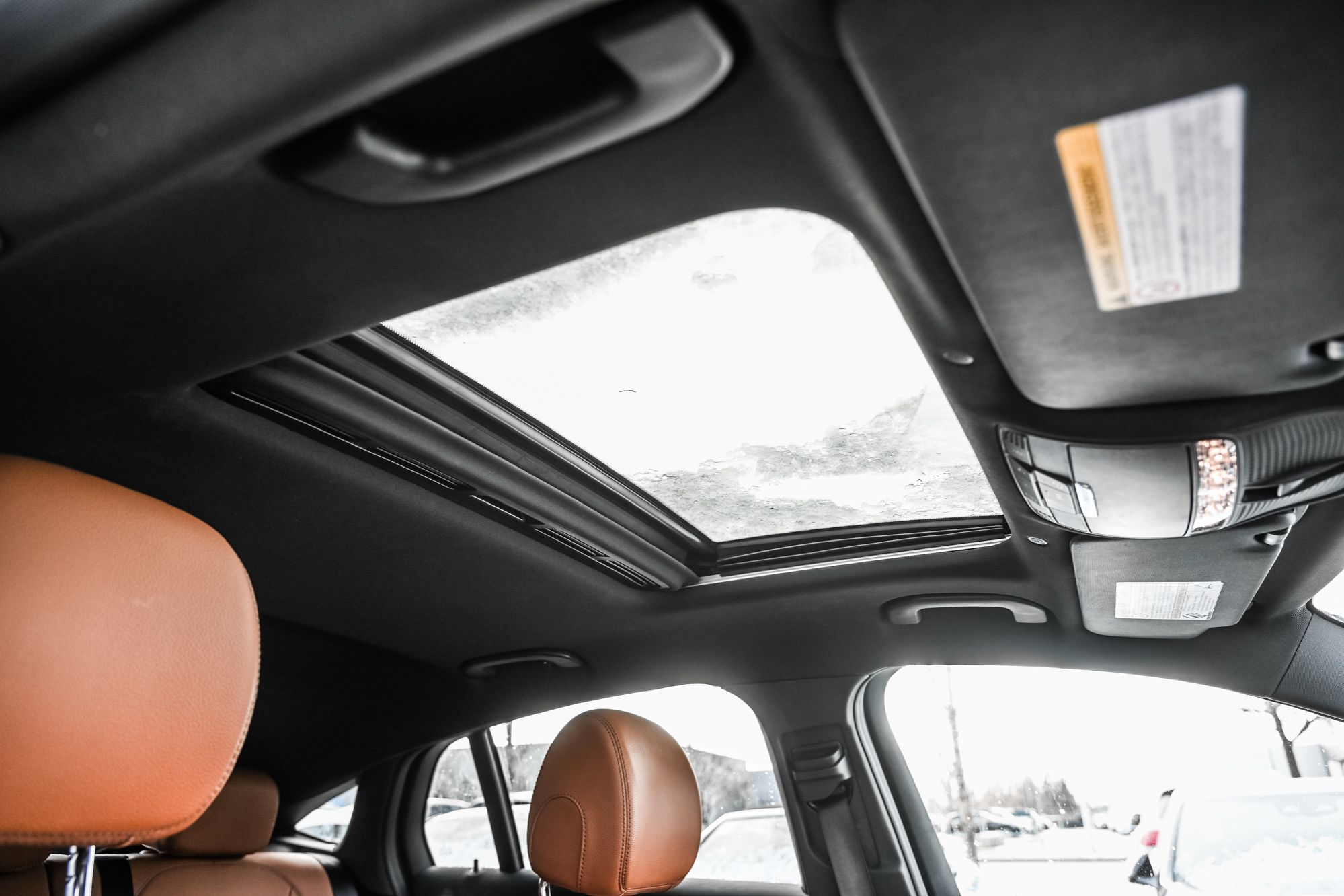 Mercedes-Benz GLC300  2023