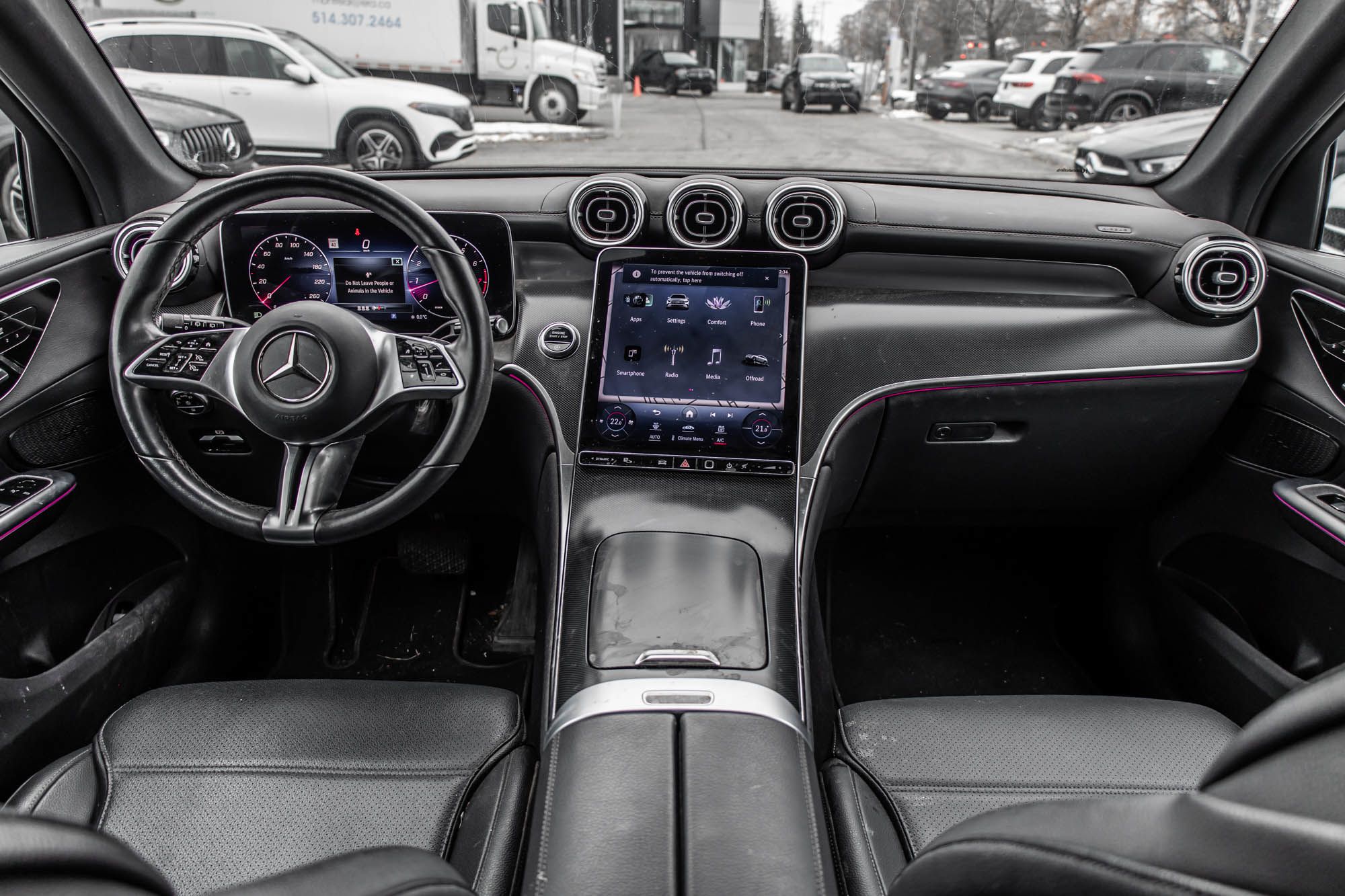 Mercedes-Benz GLC300  2023