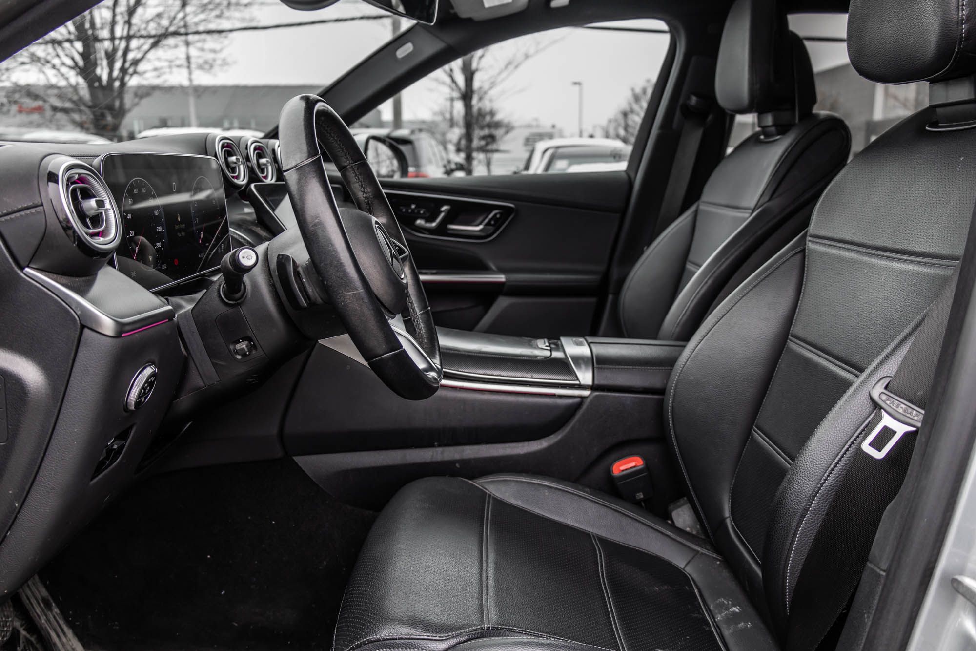 Mercedes-Benz GLC300  2023