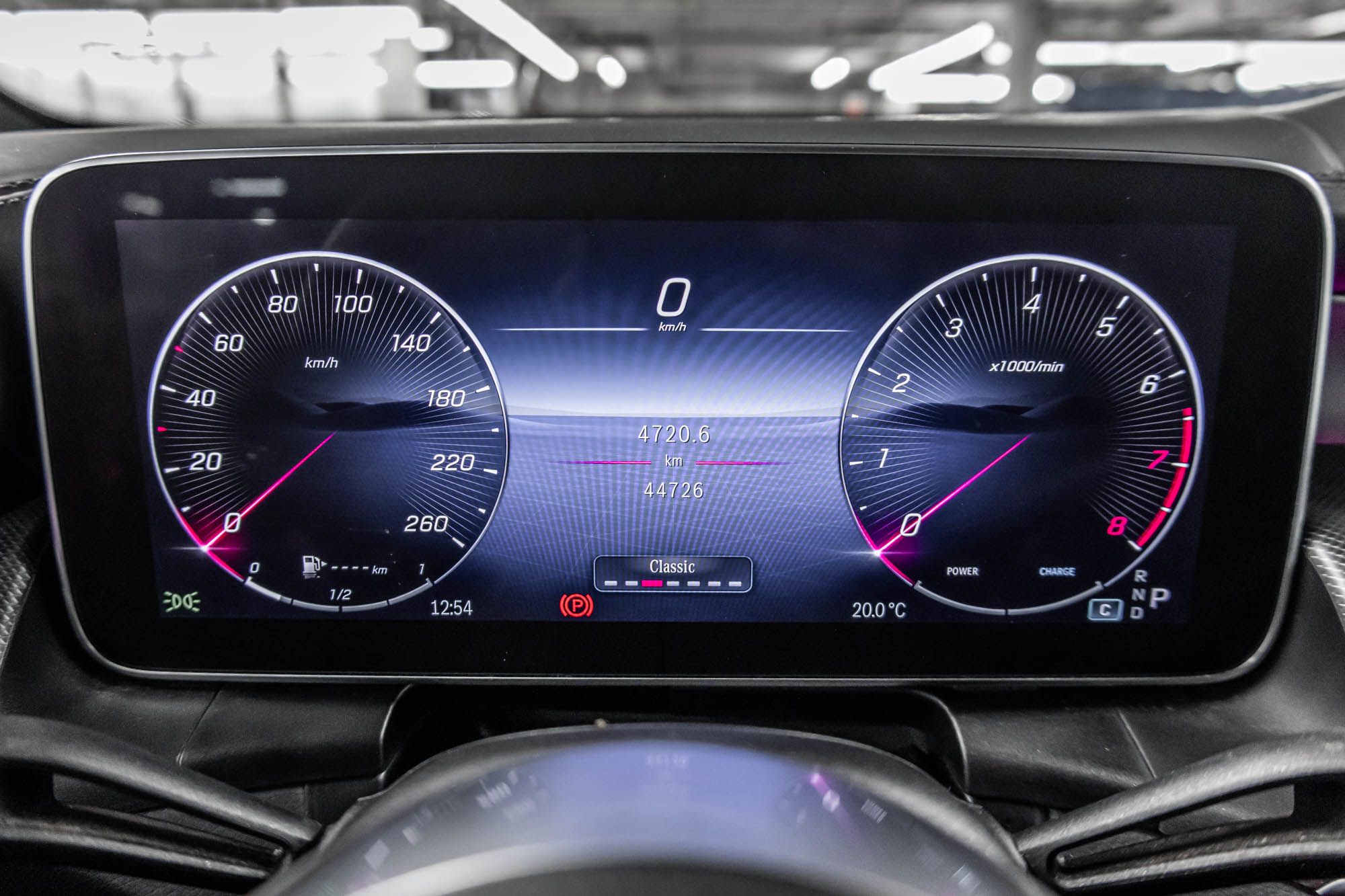 Mercedes-Benz GLC300  2023