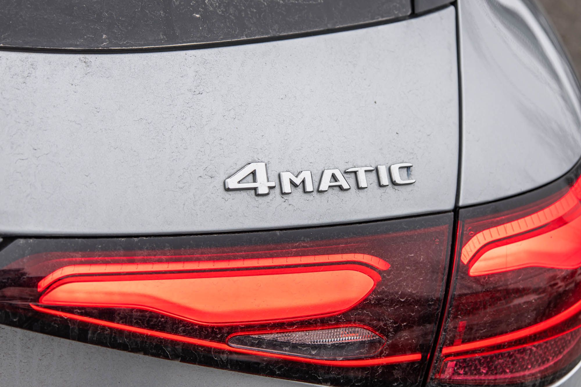 Mercedes-Benz GLC300  2023