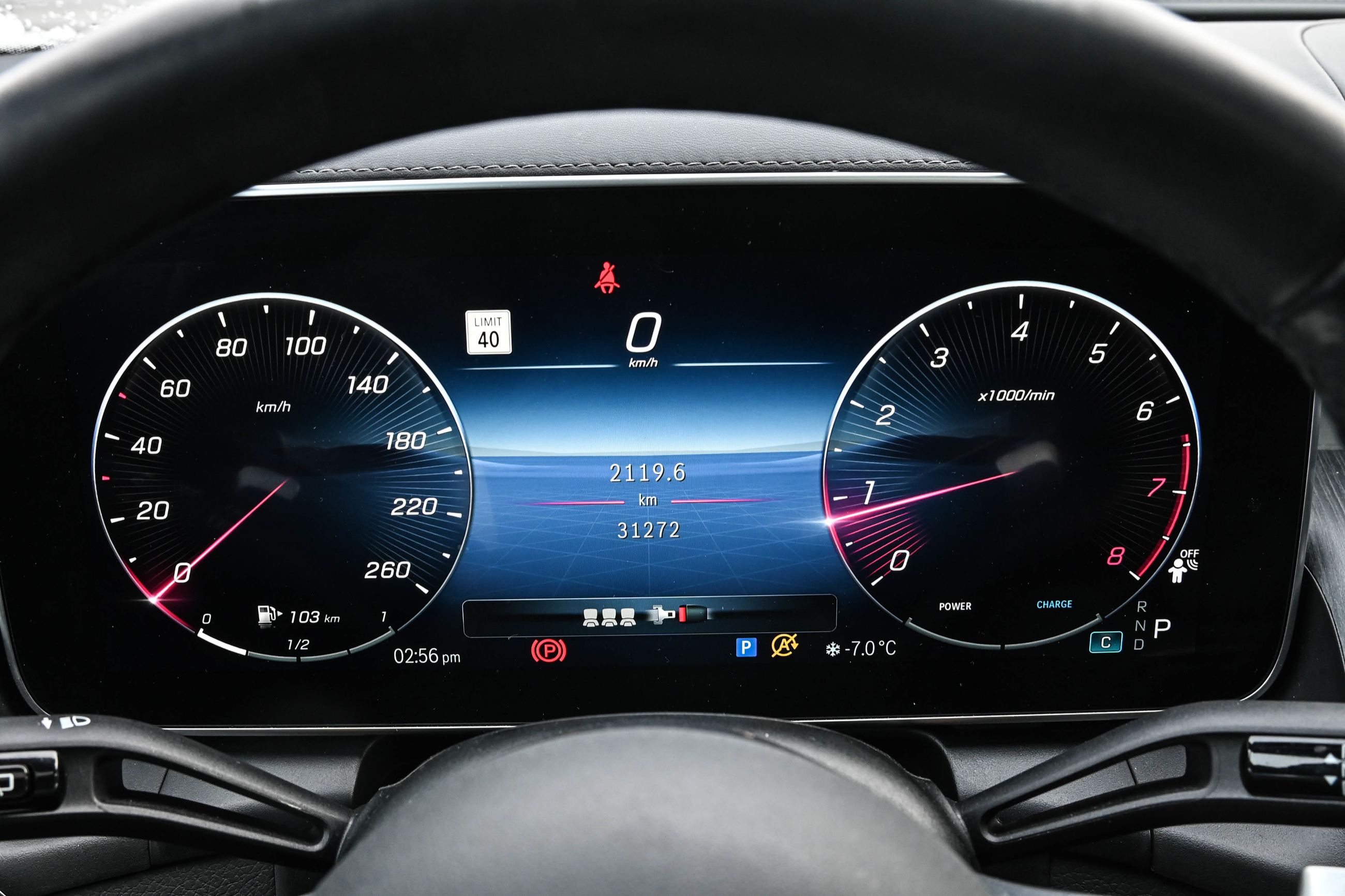 Mercedes-Benz GLC300  2023