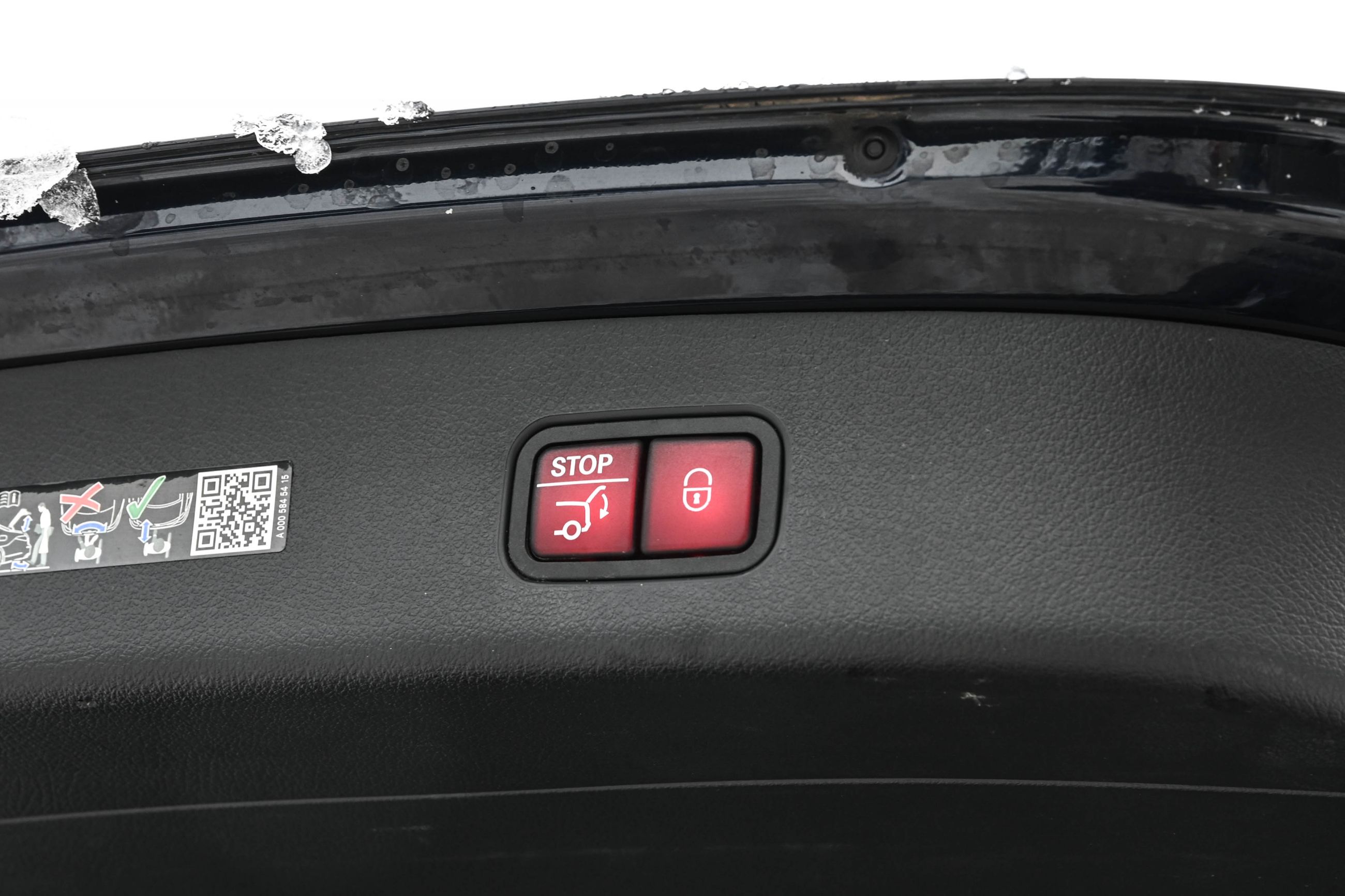 Mercedes-Benz GLC300  2023