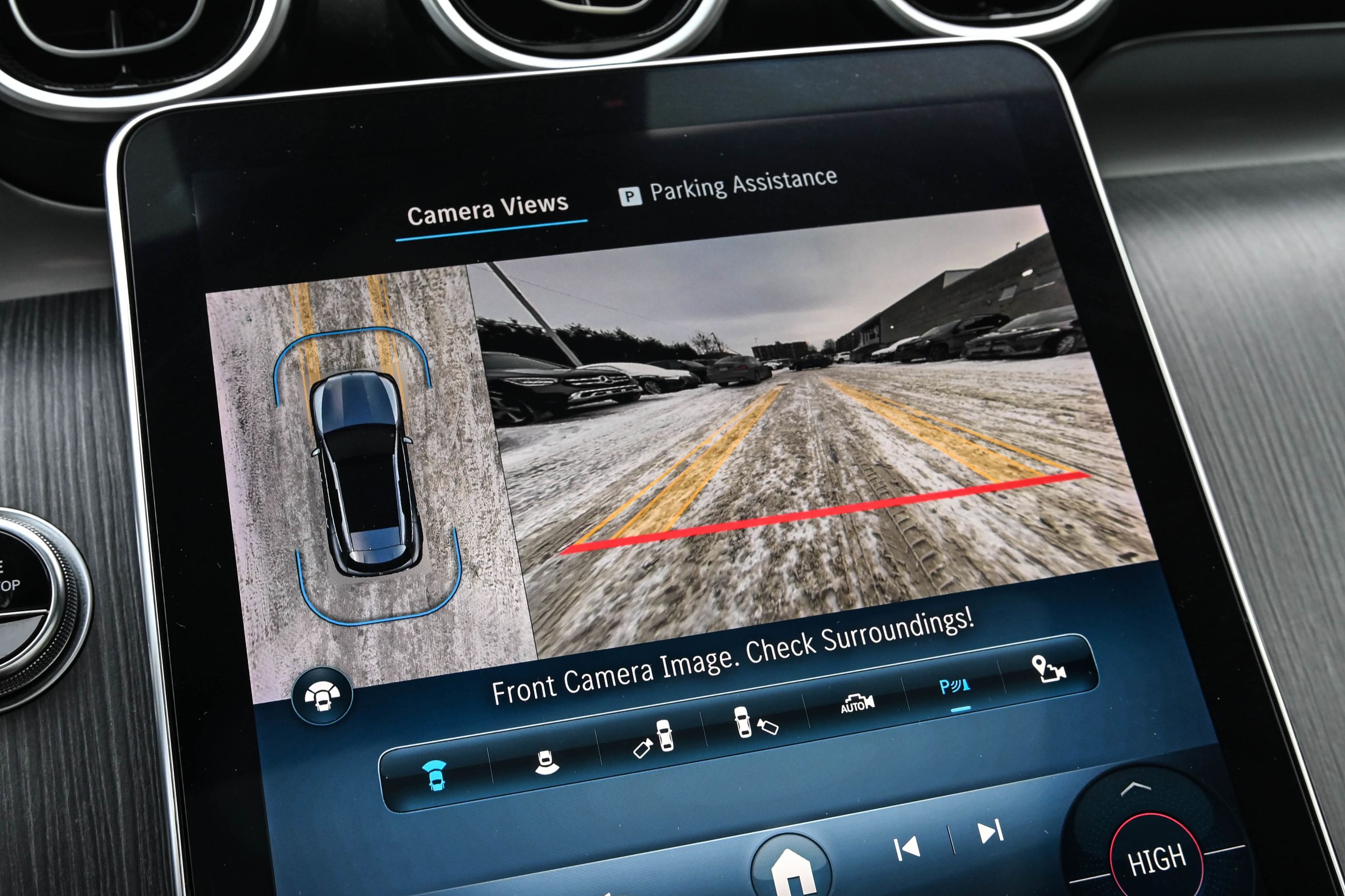 Mercedes-Benz GLC300  2023