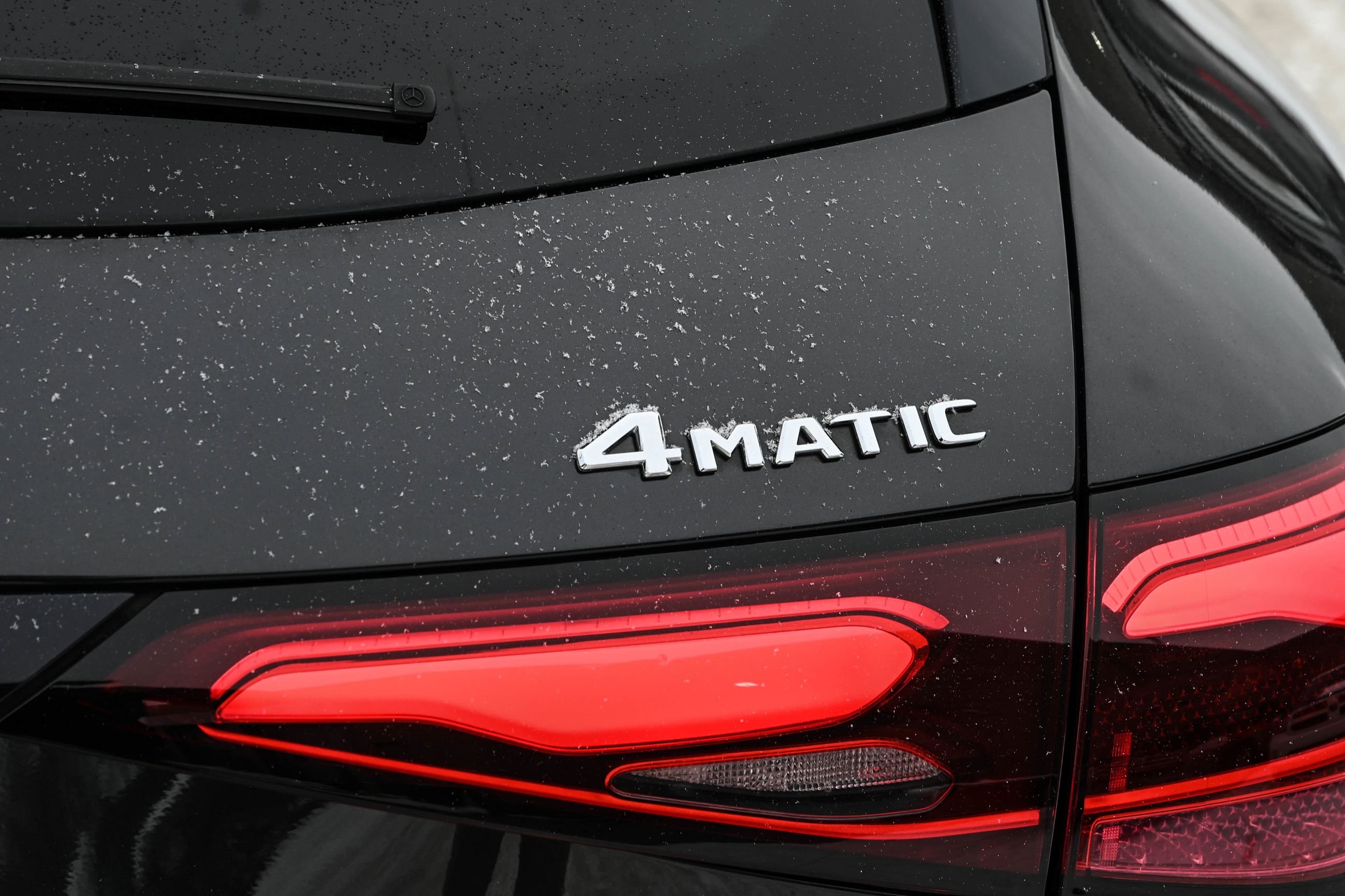 Mercedes-Benz GLC300  2023