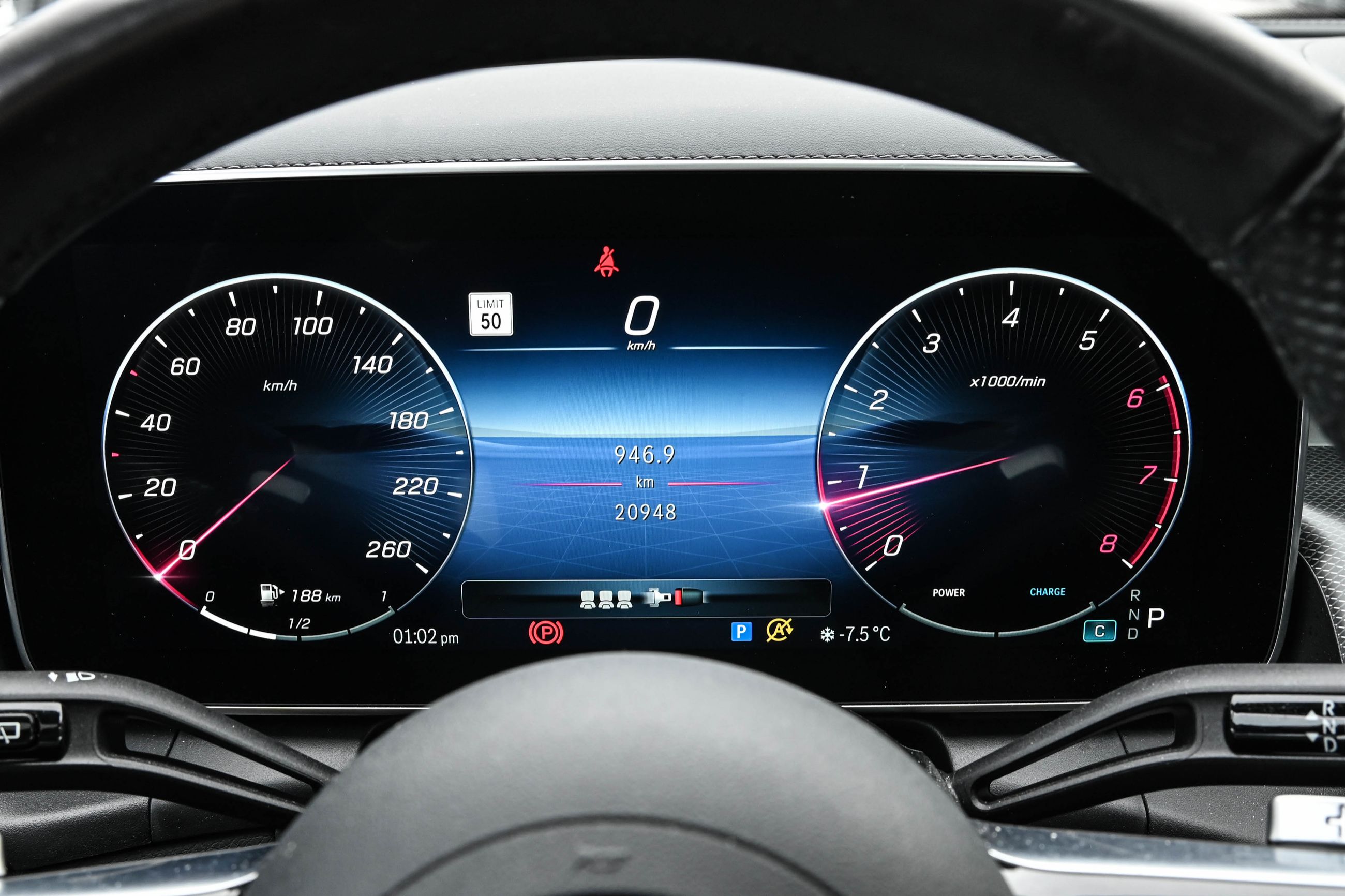 Mercedes-Benz GLC300  2023