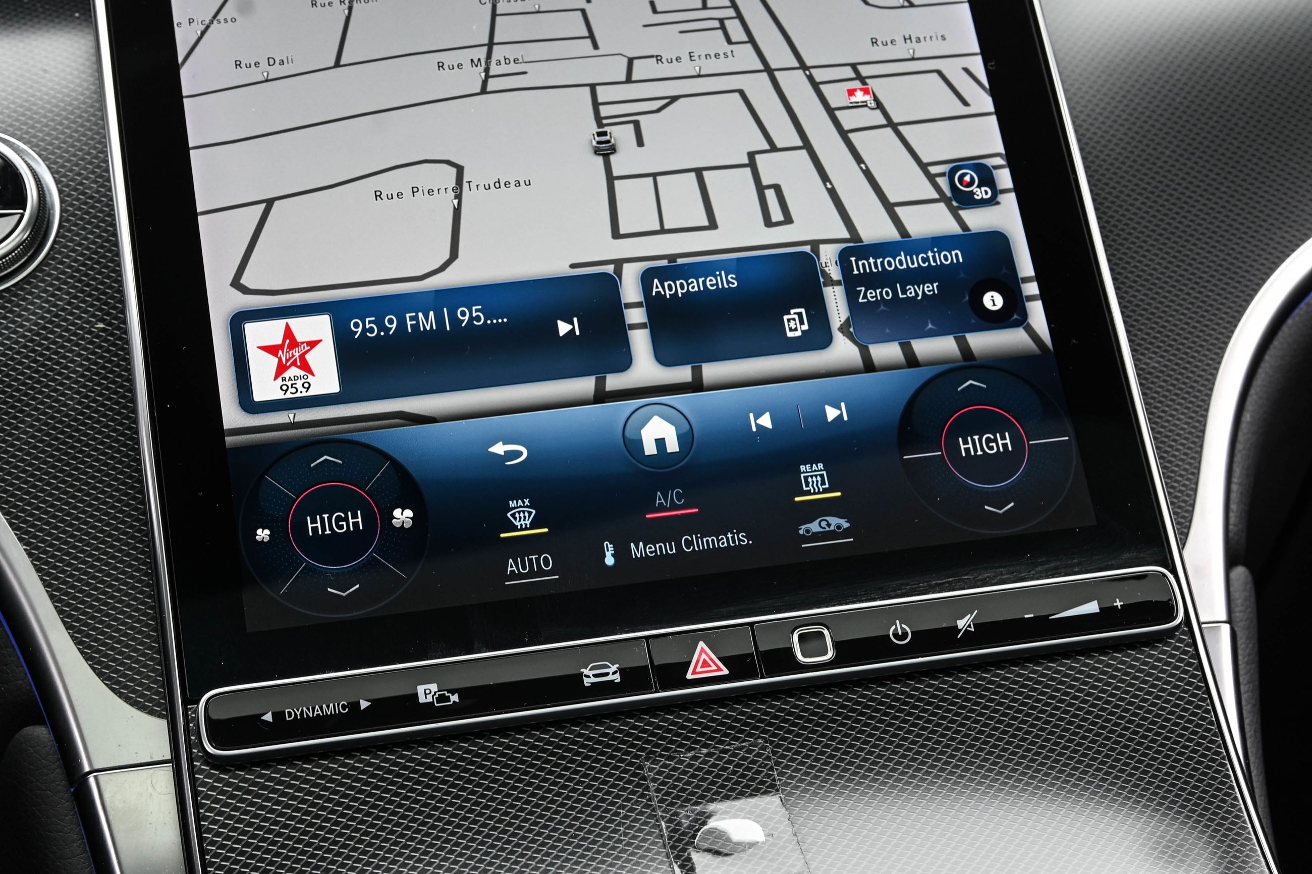 Mercedes-Benz GLC300  2023