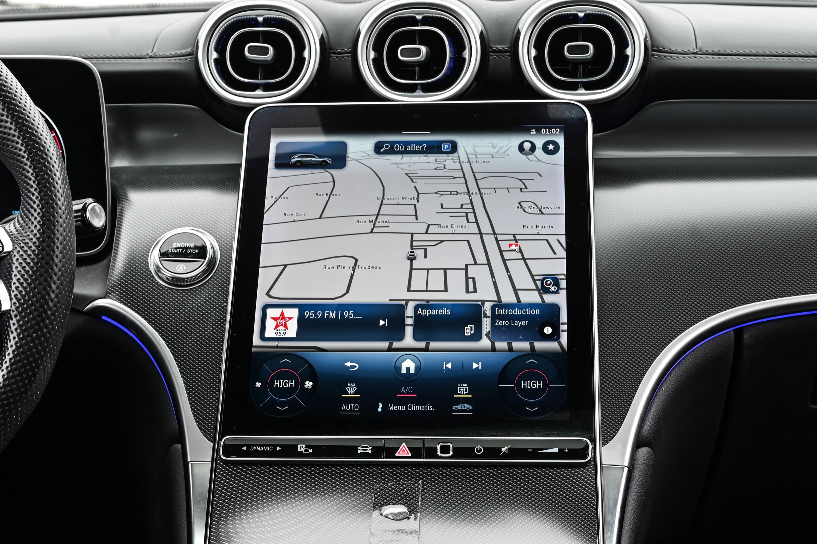 Mercedes-Benz GLC300  2023