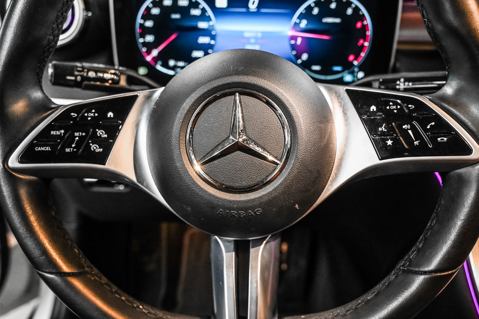 2023 Mercedes-Benz GLC300