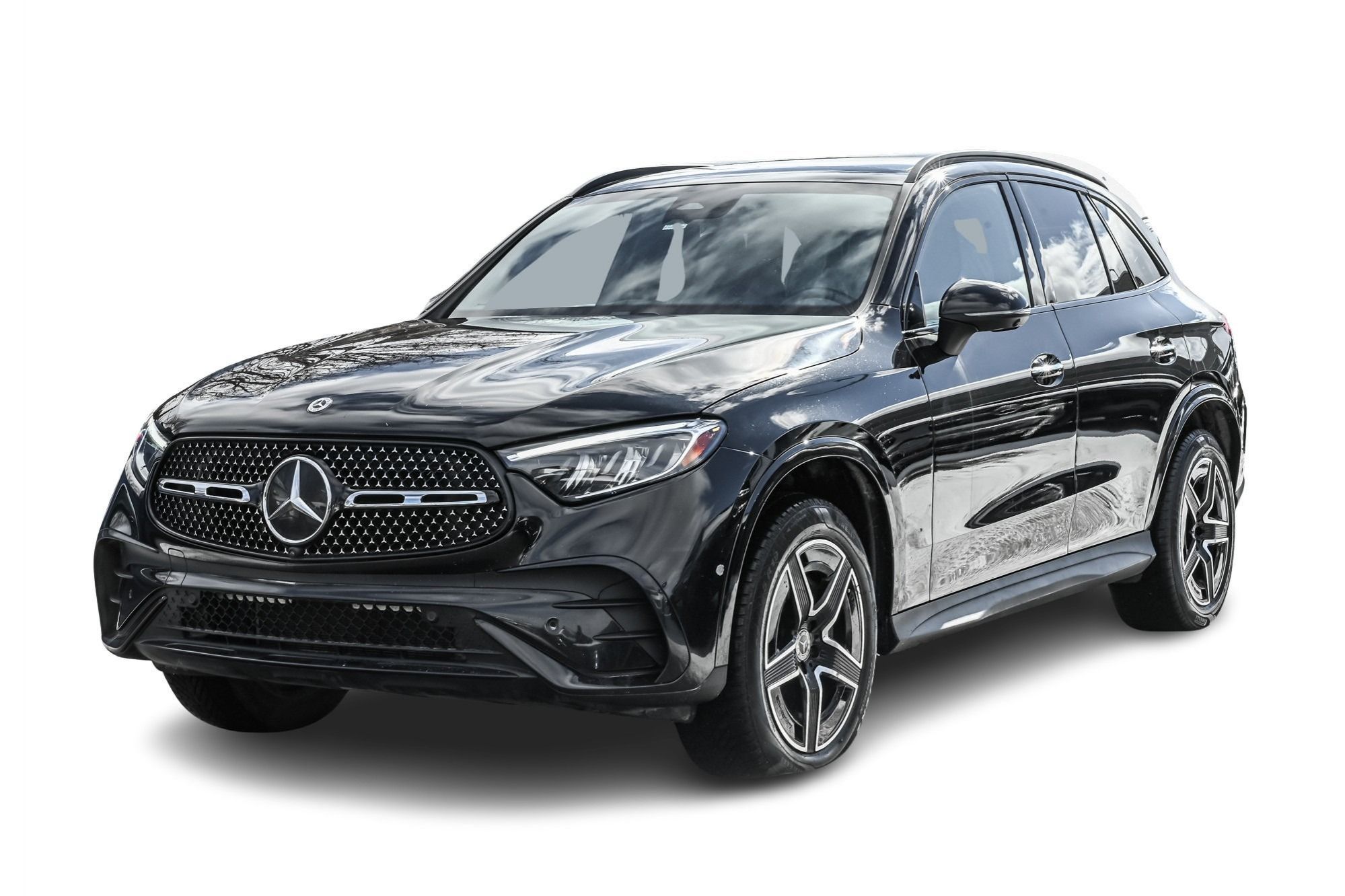 Mercedes-Benz GLC300  2023 à Dollard-des-Ormeaux, Québec