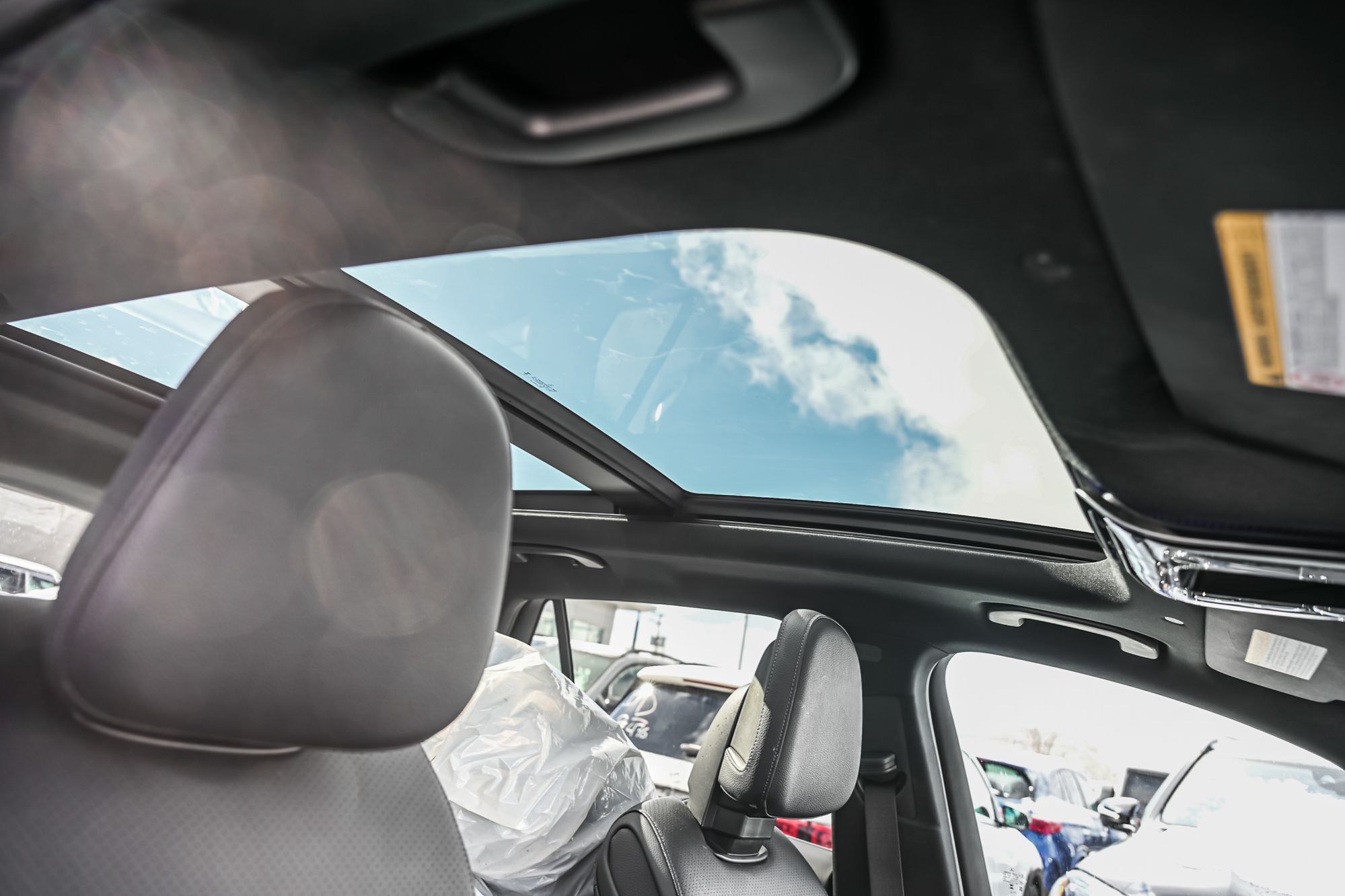 Mercedes-Benz GLC300  2023 à Dollard-des-Ormeaux, Québec