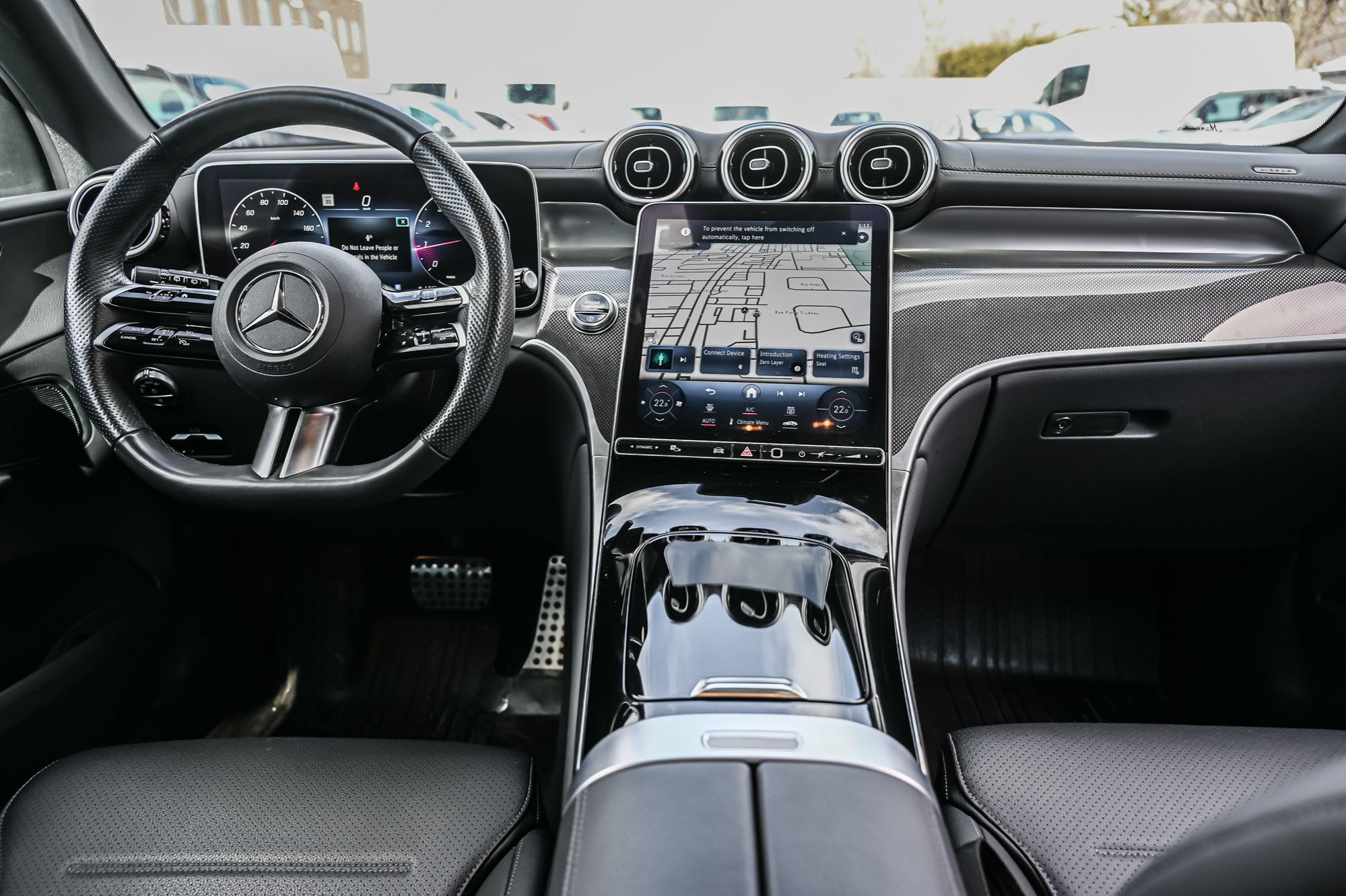 Mercedes-Benz GLC300  2023 à Dollard-des-Ormeaux, Québec