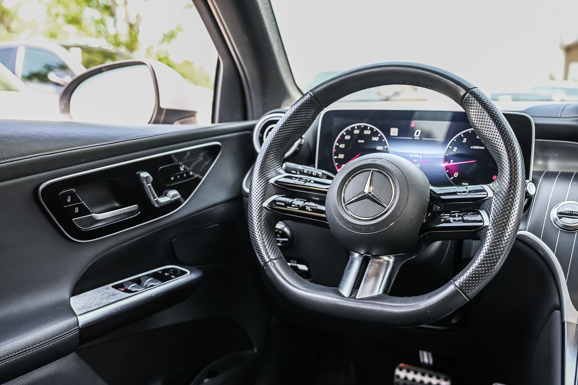 2023 Mercedes-Benz GLC300