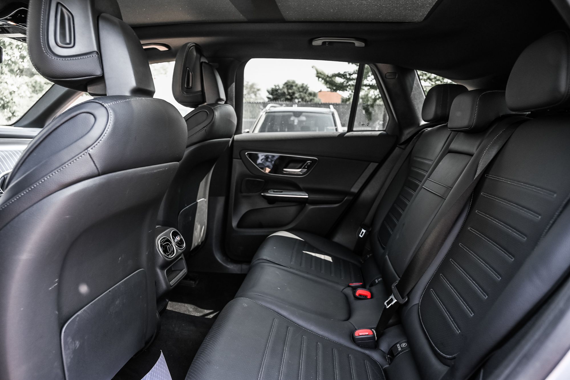 2023 Mercedes-Benz GLC300