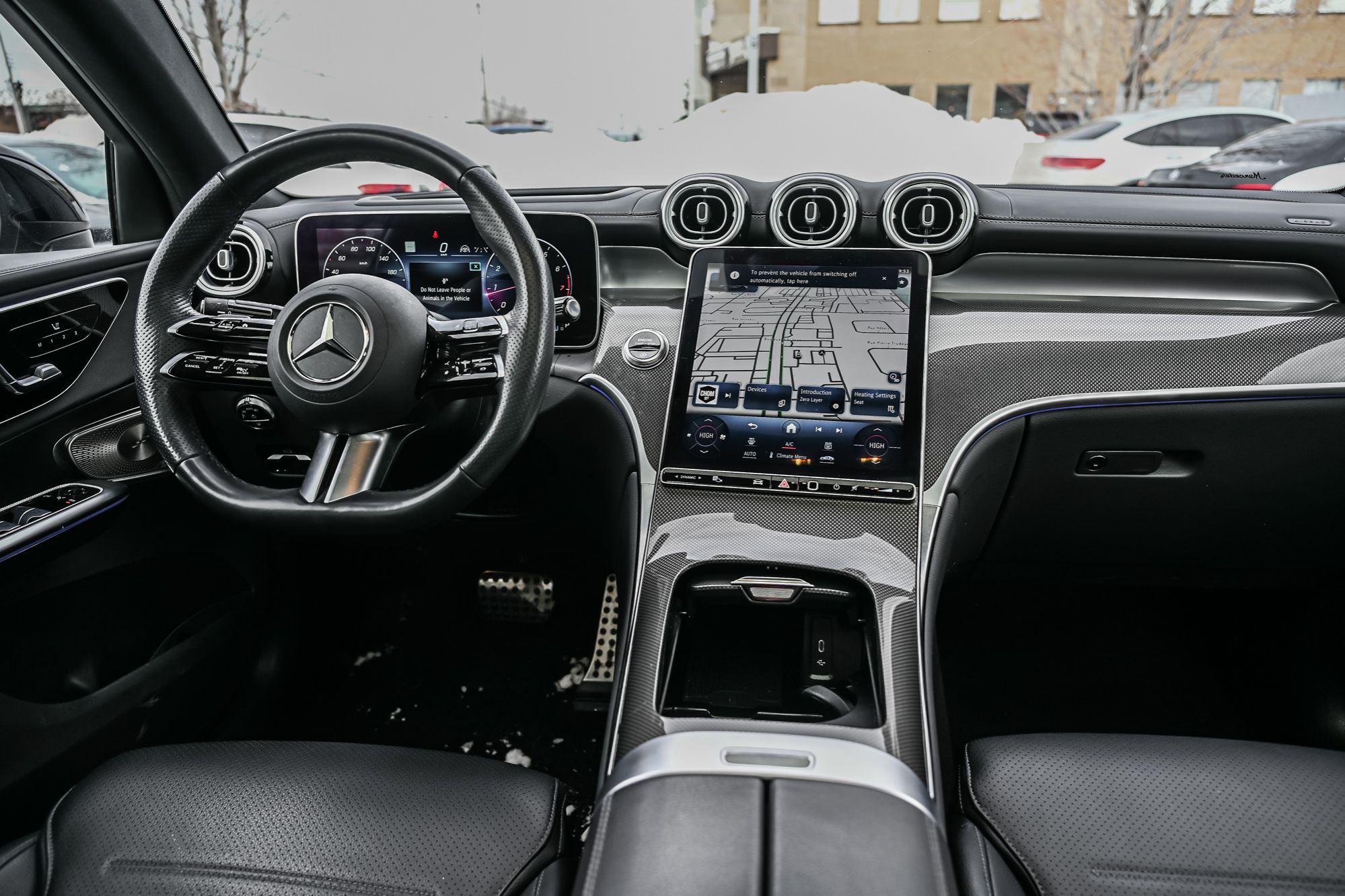 2024 Mercedes-Benz GLC300 in Dollard-des-Ormeaux, Quebec