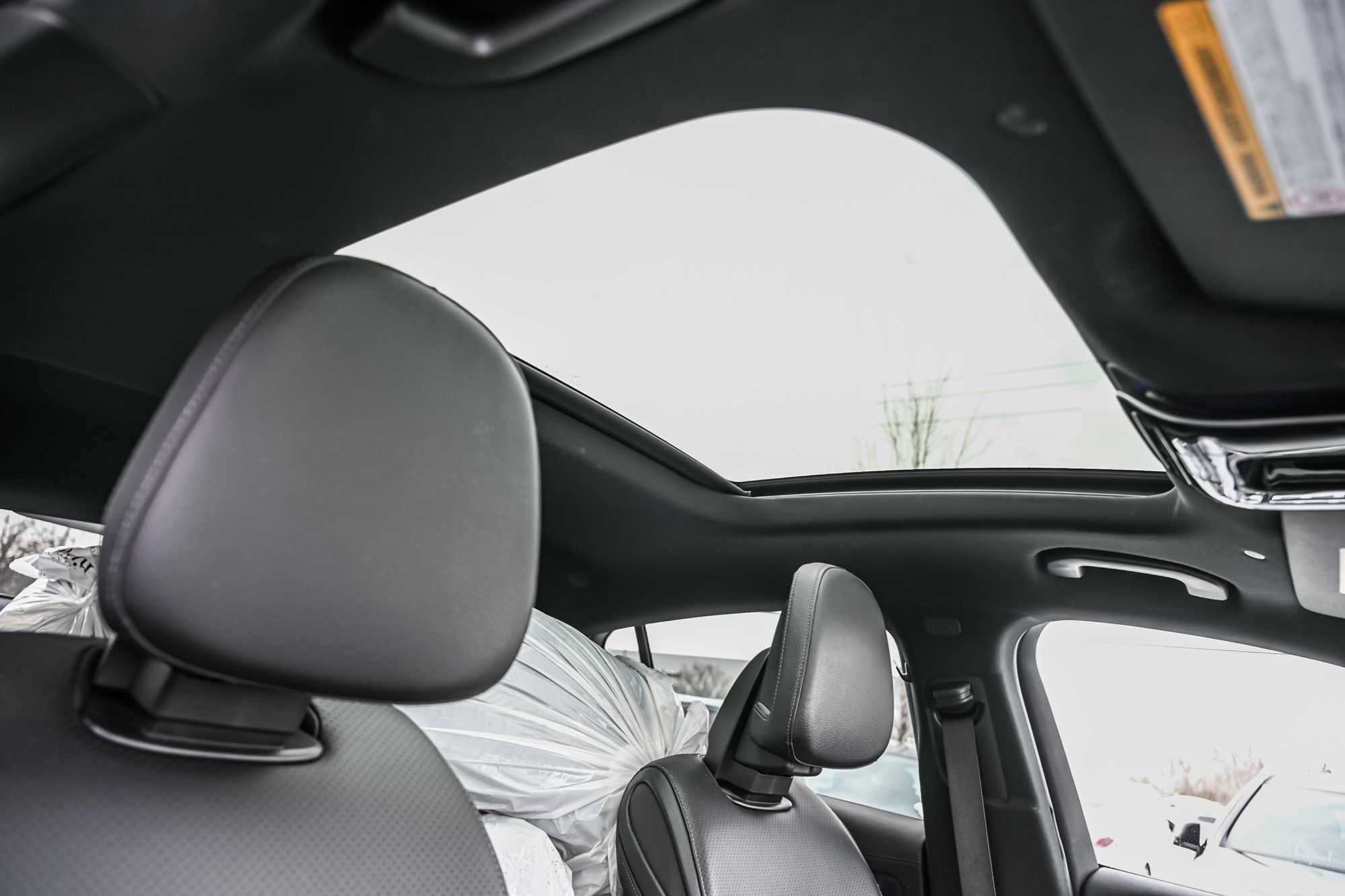 2024 Mercedes-Benz GLC300 in Dollard-des-Ormeaux, Quebec