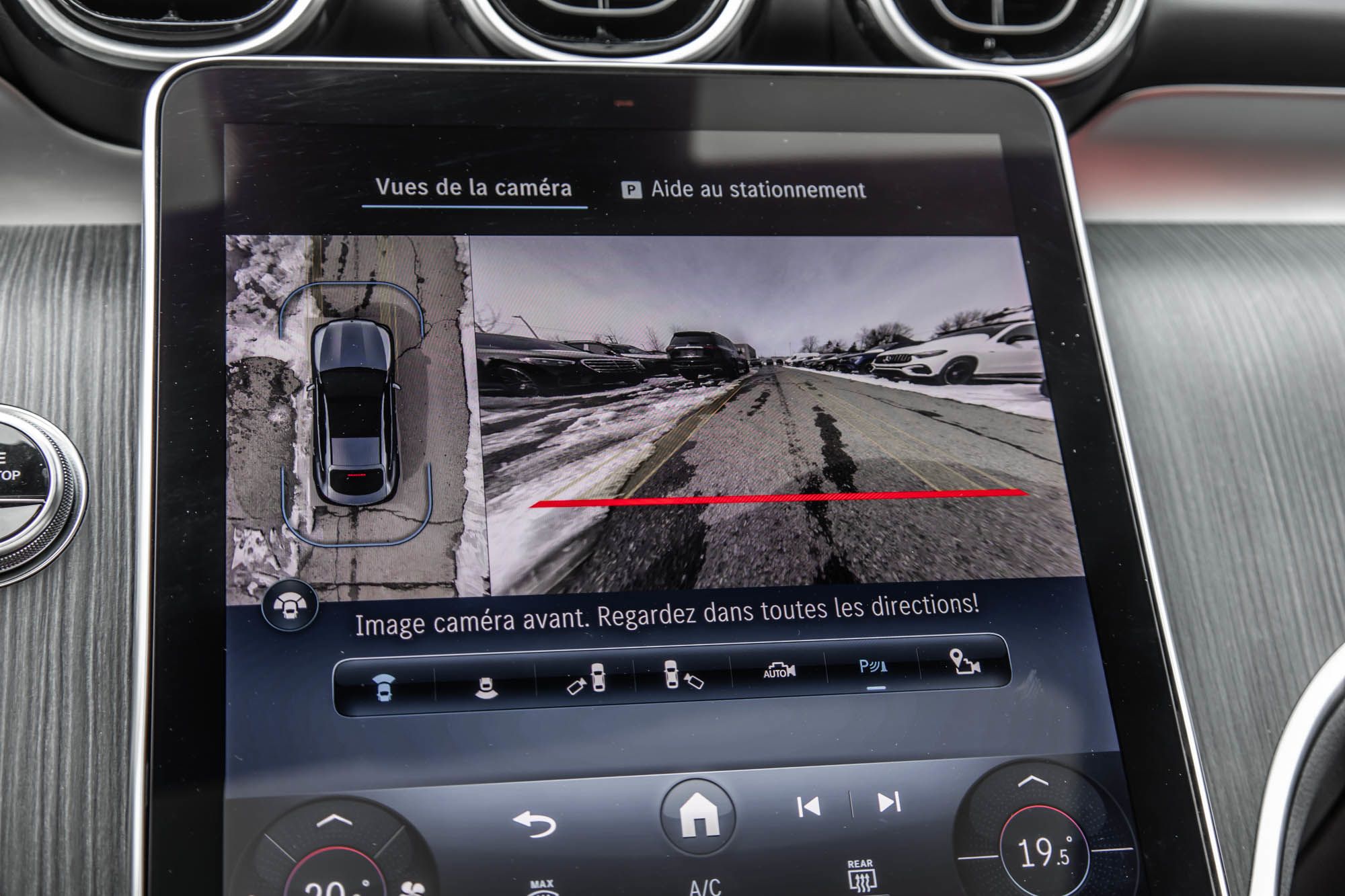 Mercedes-Benz GLC300  2024