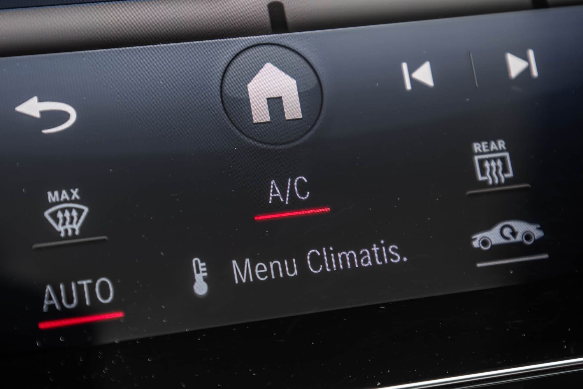 Mercedes-Benz GLC300  2024