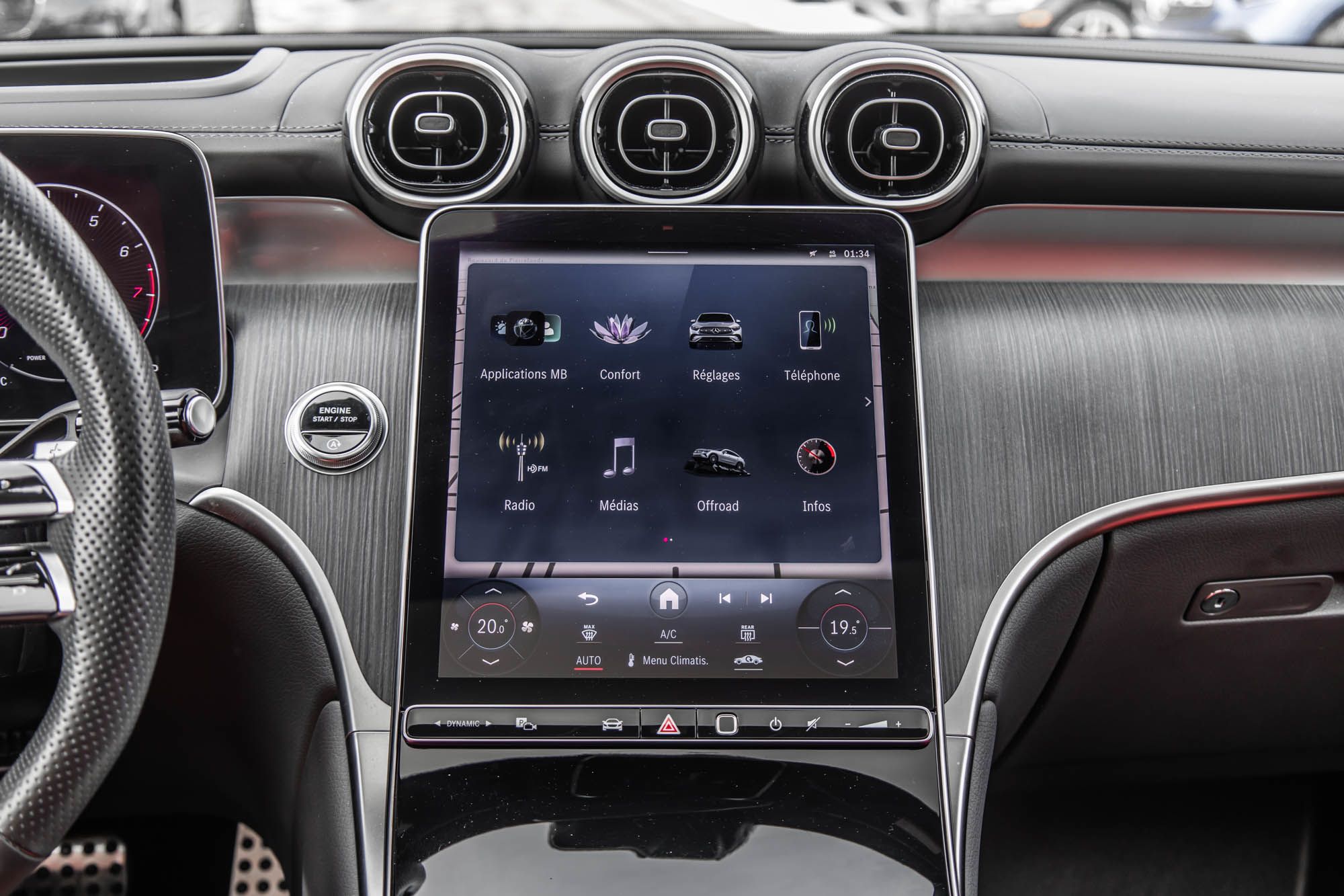 Mercedes-Benz GLC300  2024