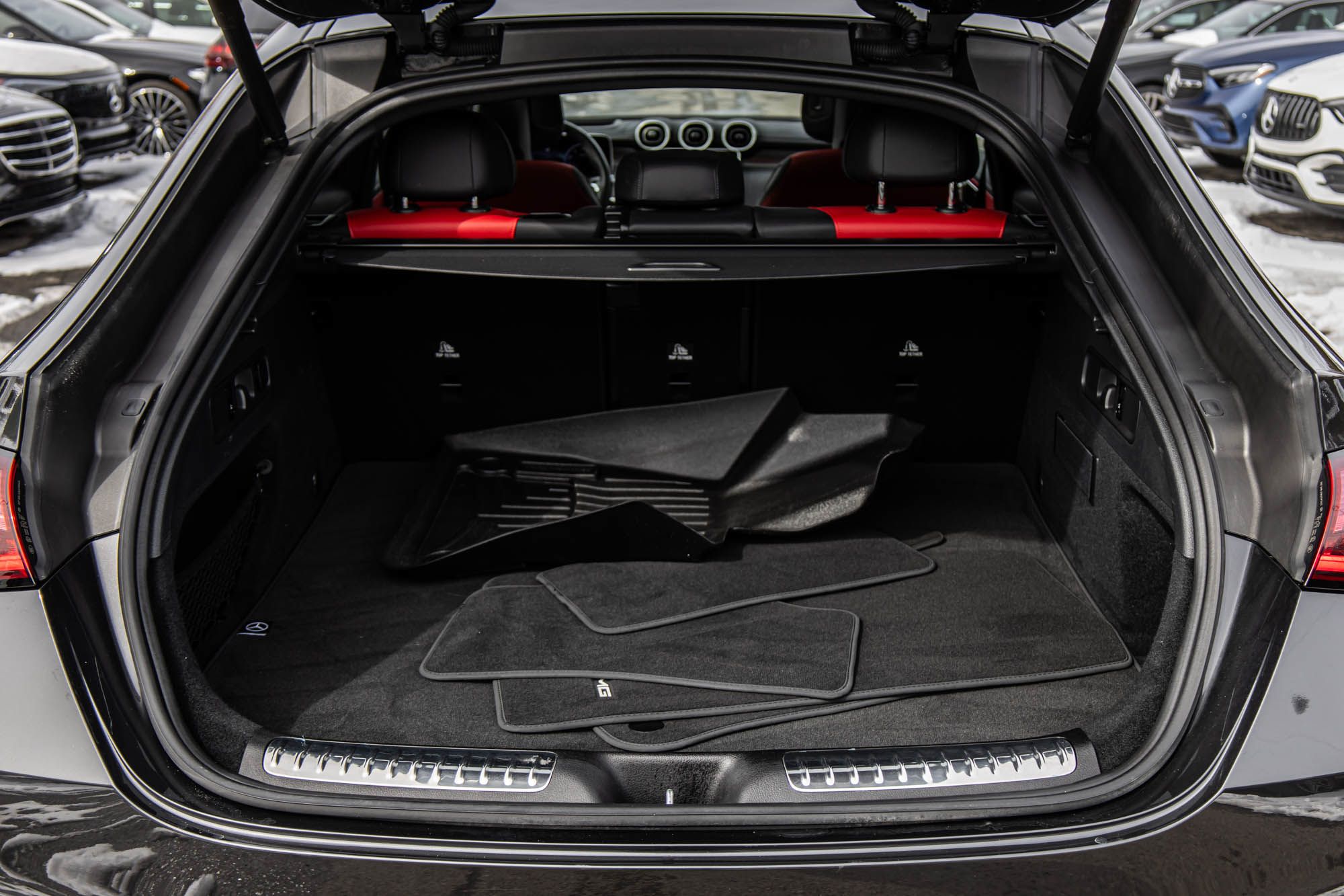 Mercedes-Benz GLC300  2024