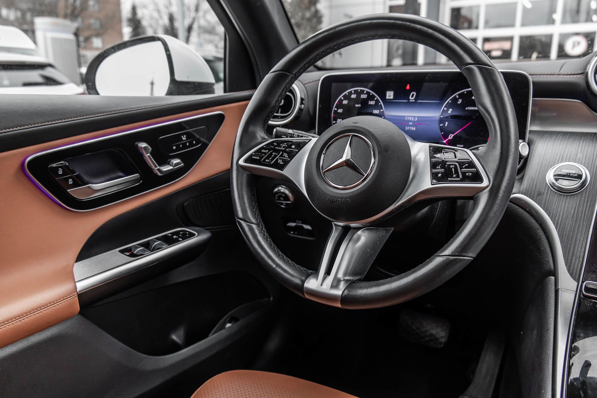 2024 Mercedes-Benz GLC300