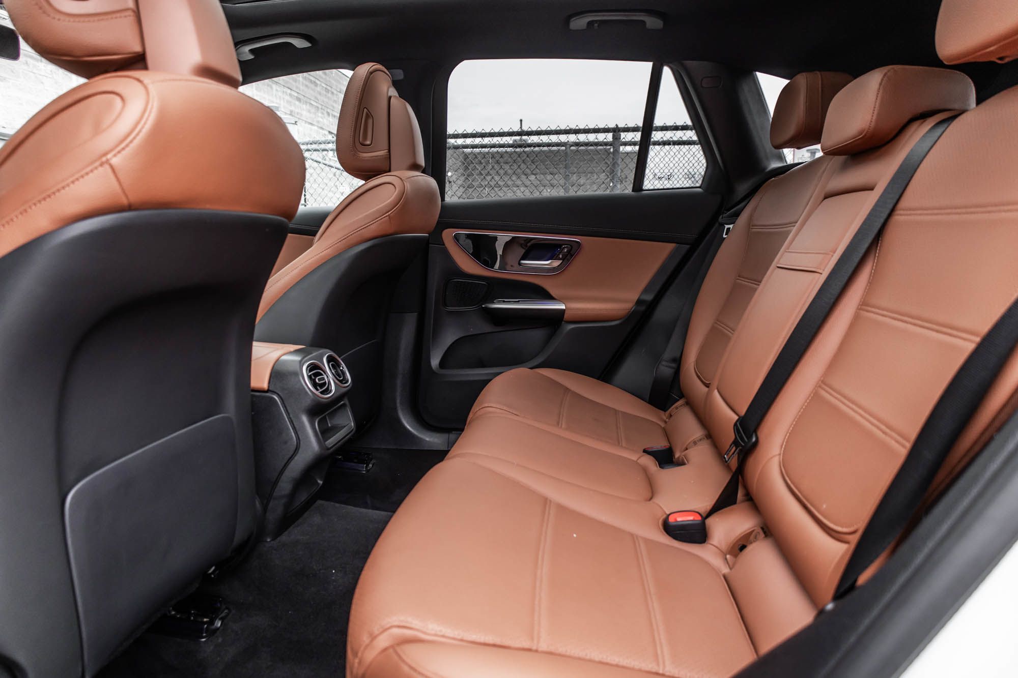 2024 Mercedes-Benz GLC300