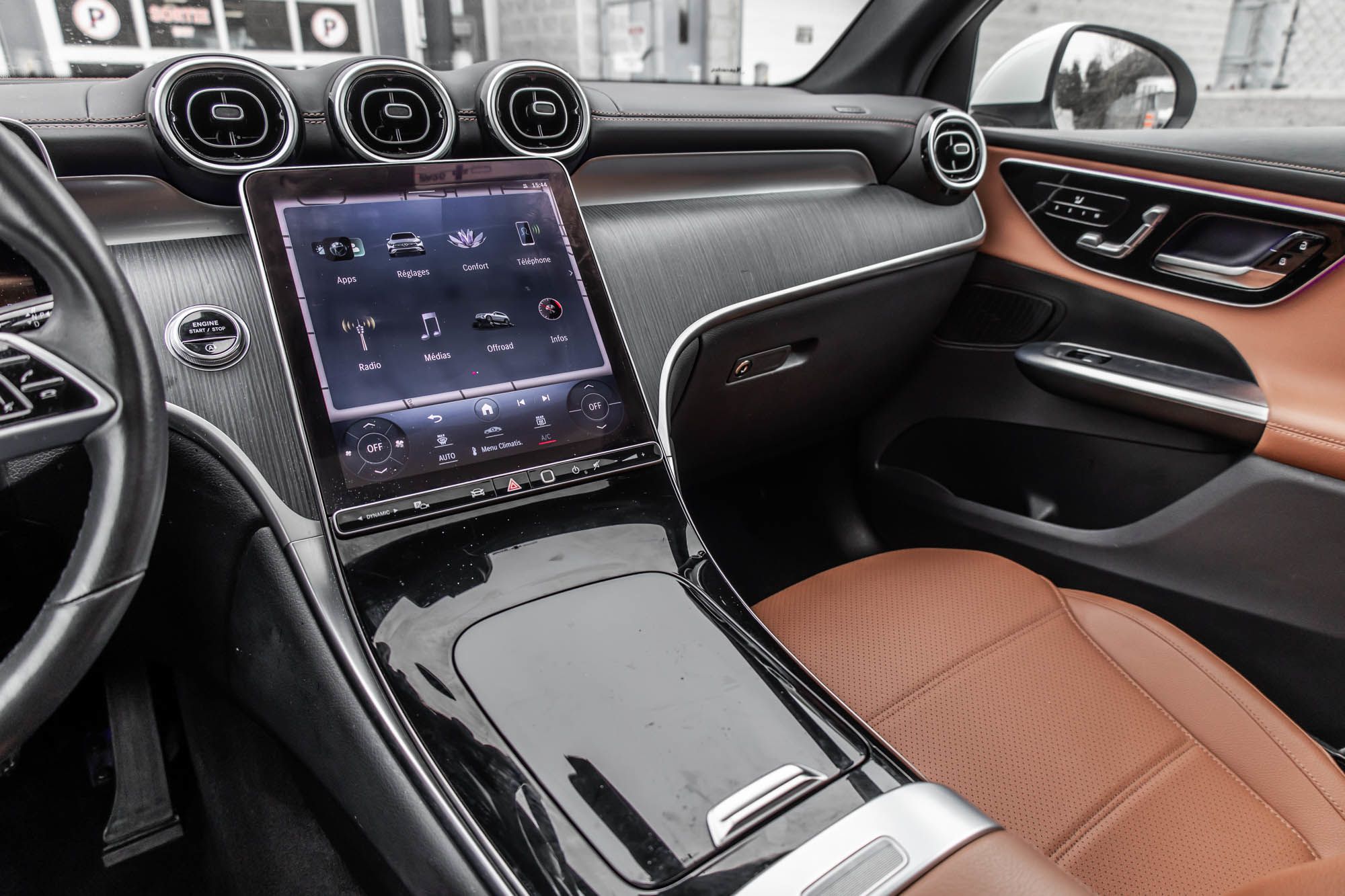 2024 Mercedes-Benz GLC300