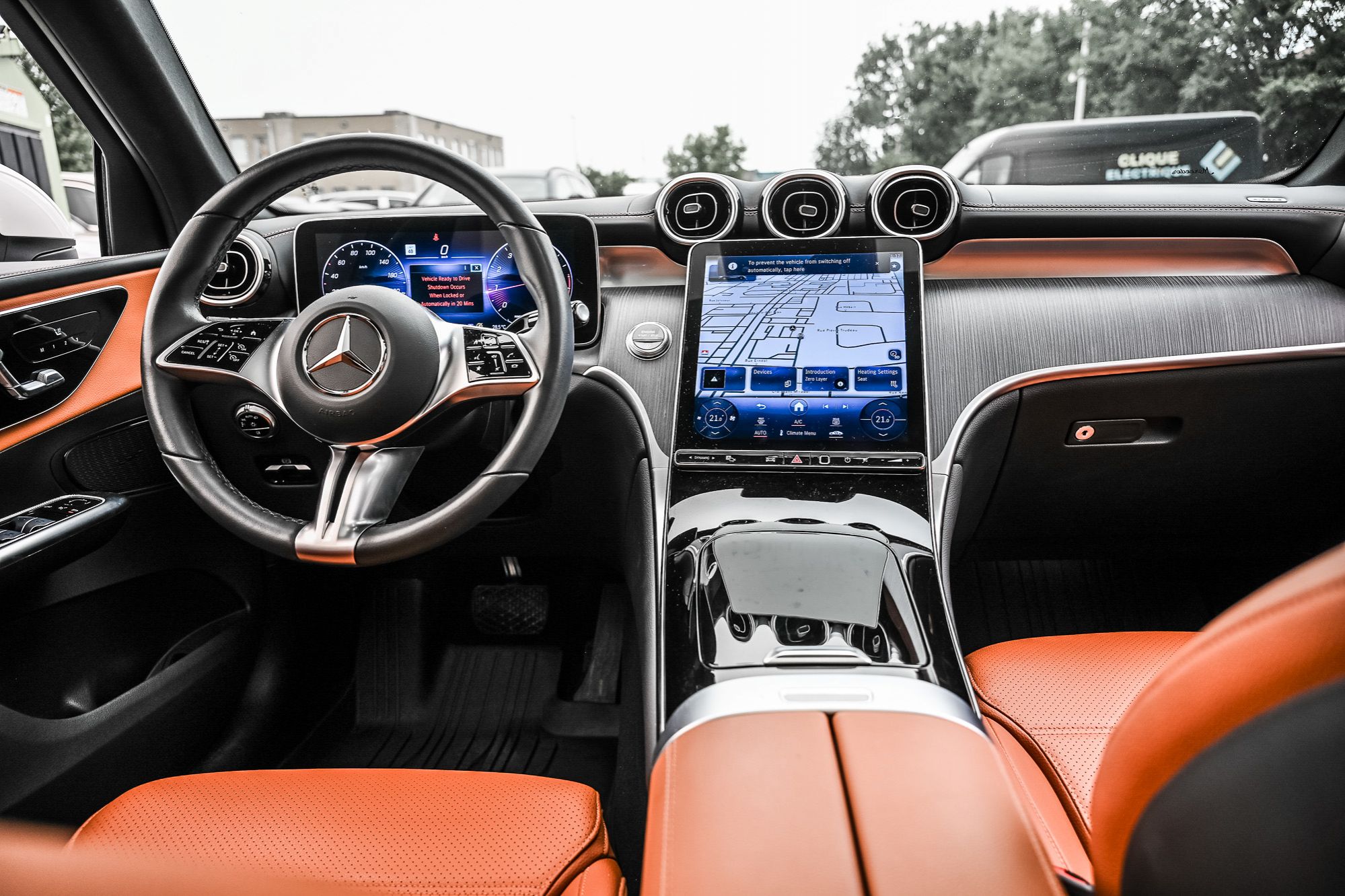 2024 Mercedes-Benz GLC300