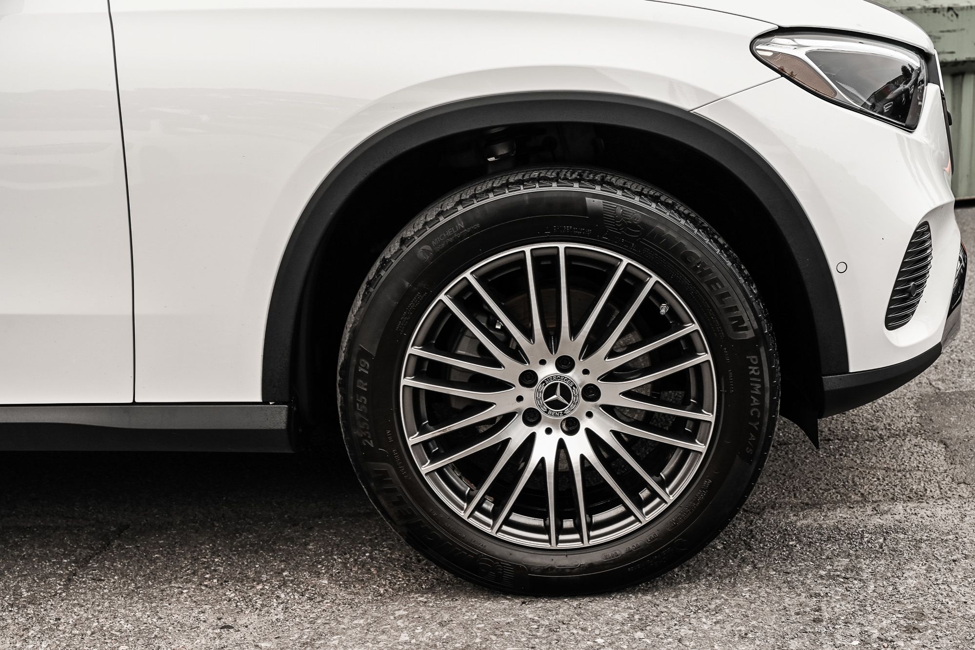 2024 Mercedes-Benz GLC300