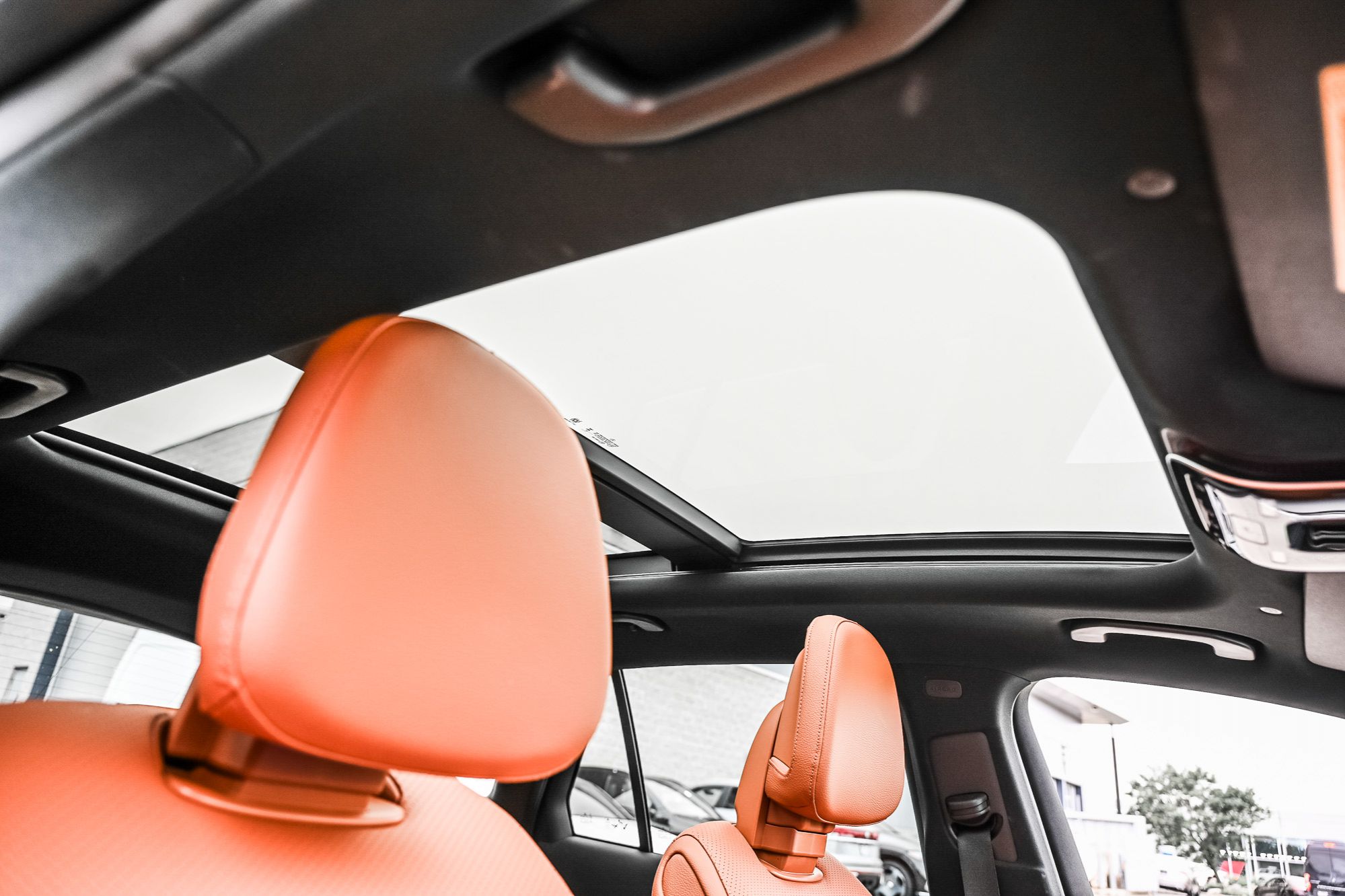 2024 Mercedes-Benz GLC300