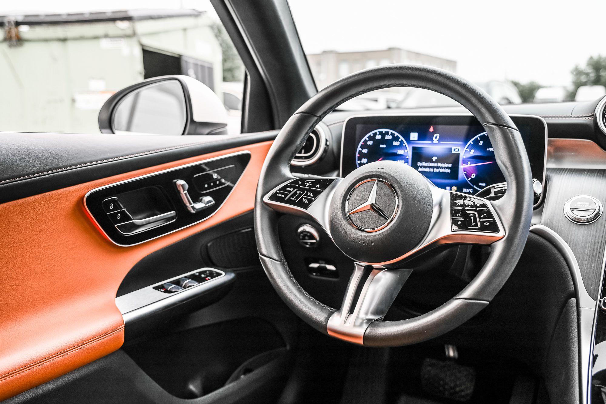 2024 Mercedes-Benz GLC300