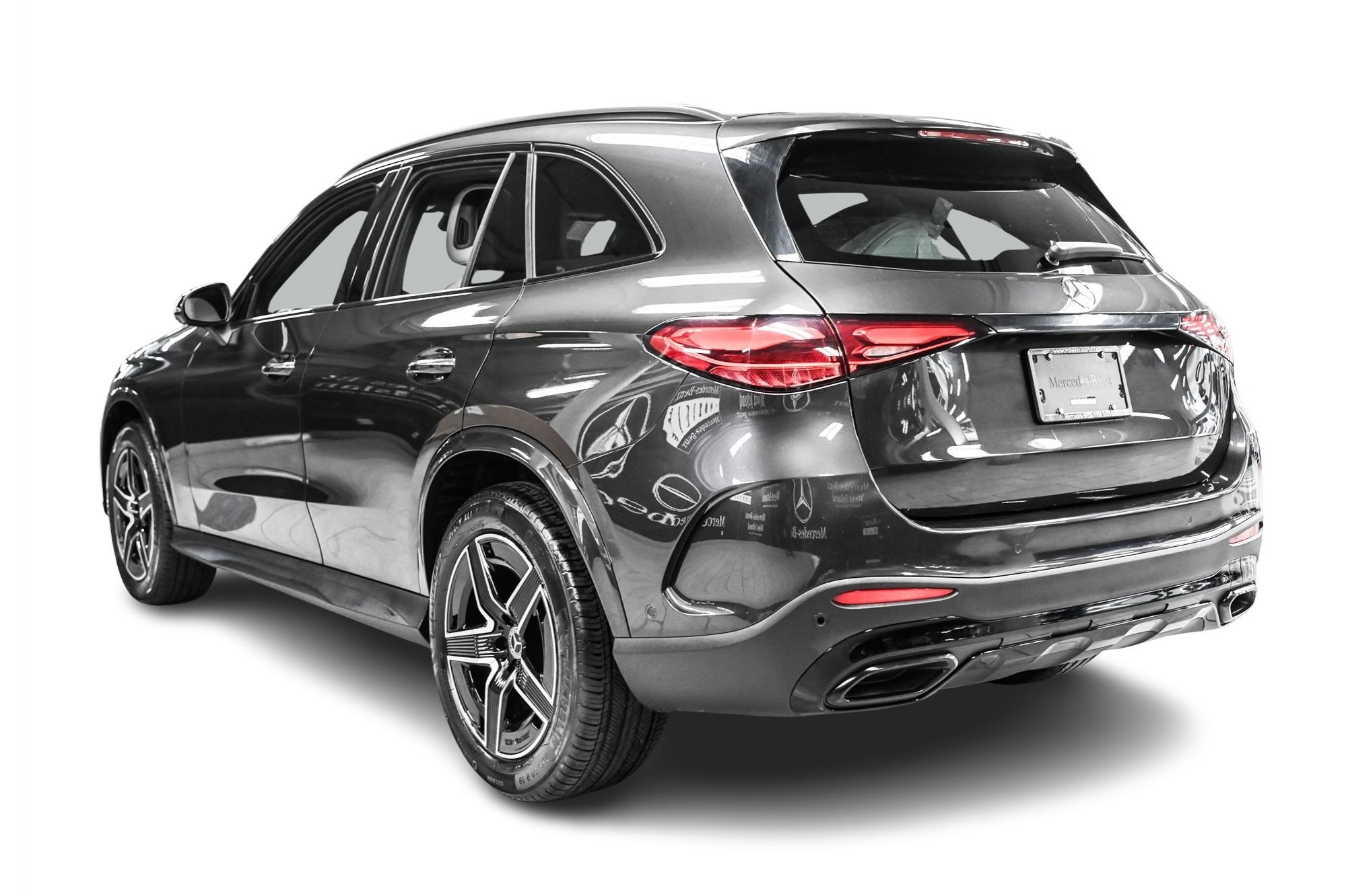 Mercedes-Benz GLC300  2025