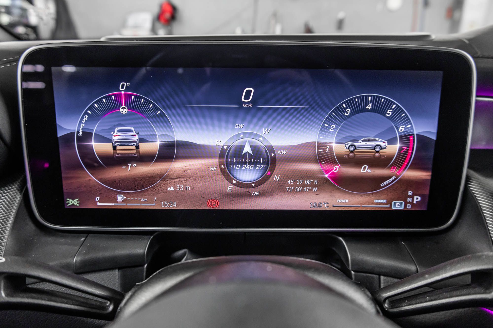 Mercedes-Benz GLC300  2025 à Dollard-des-Ormeaux, Québec