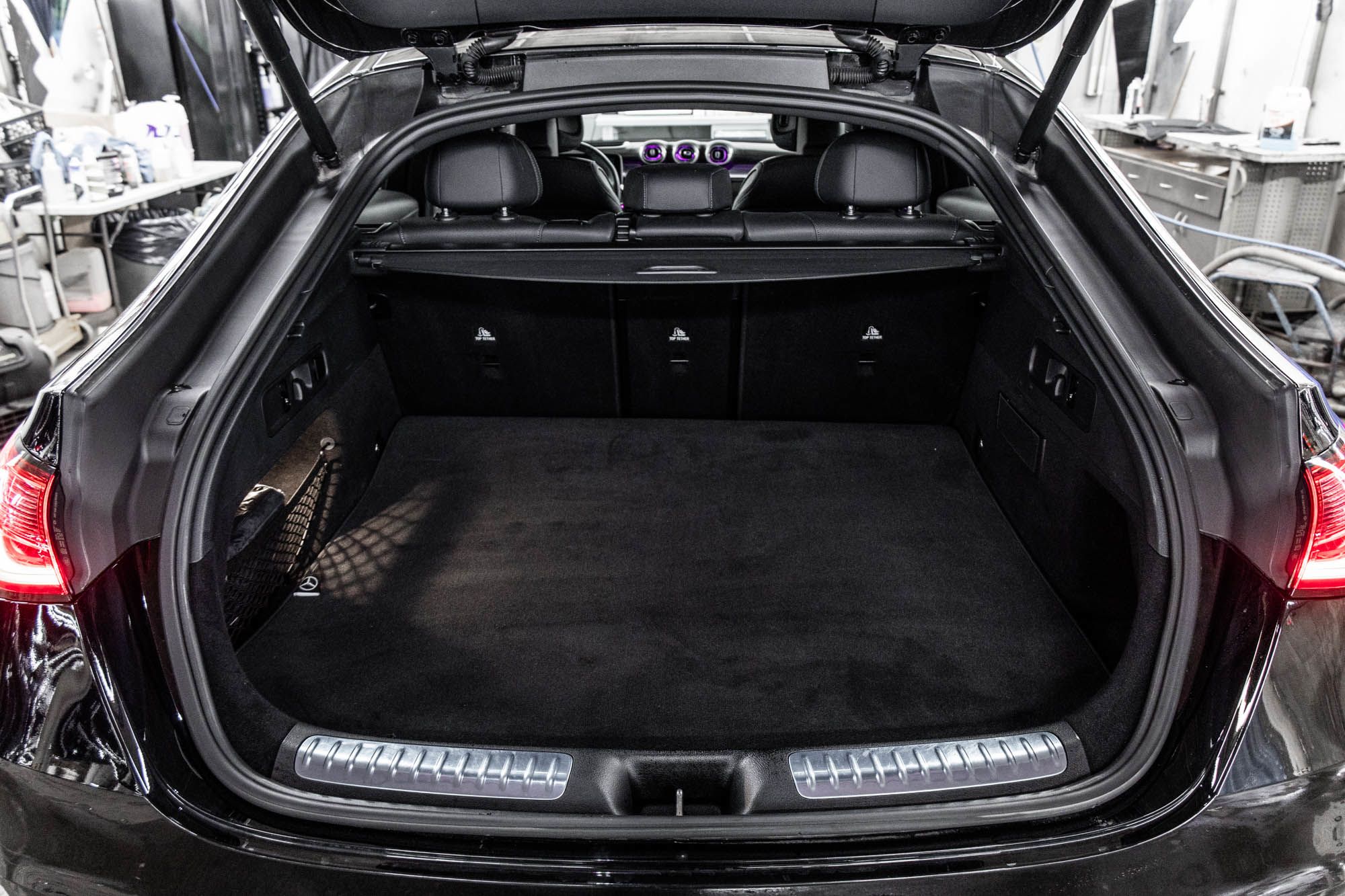 Mercedes-Benz GLC300  2025 à Dollard-des-Ormeaux, Québec