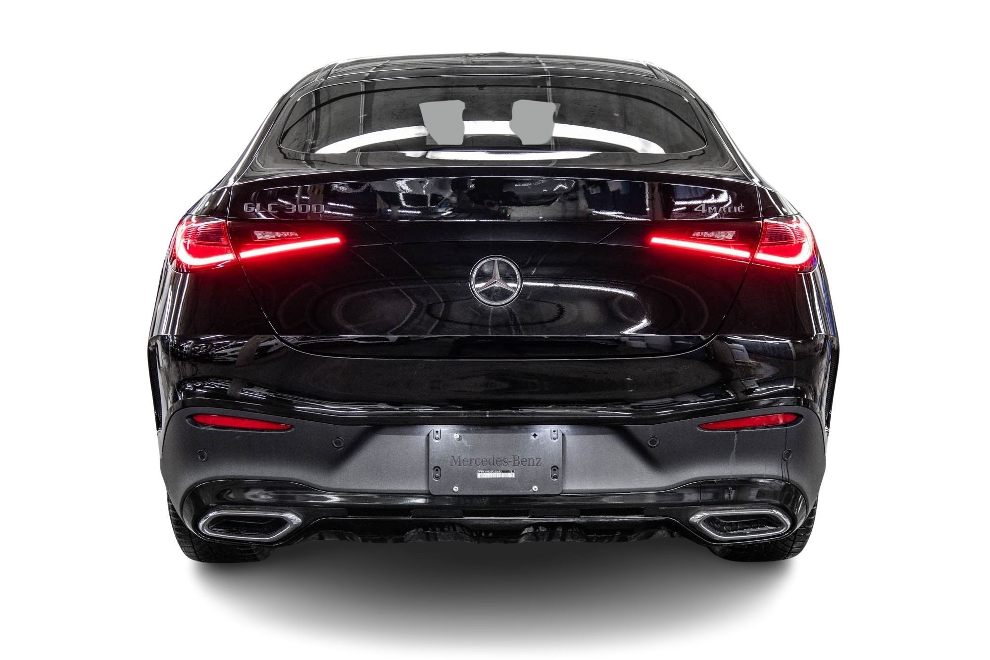 Mercedes-Benz GLC300  2025 à Dollard-des-Ormeaux, Québec