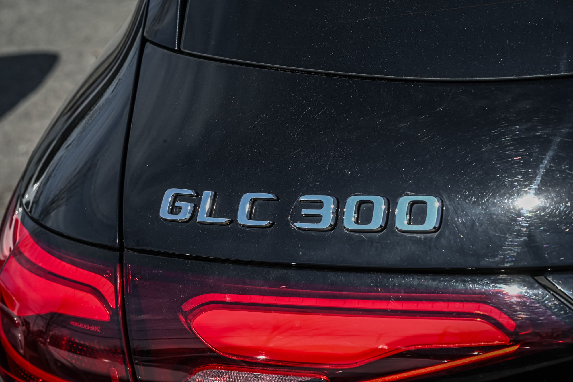 2025 Mercedes-Benz GLC300