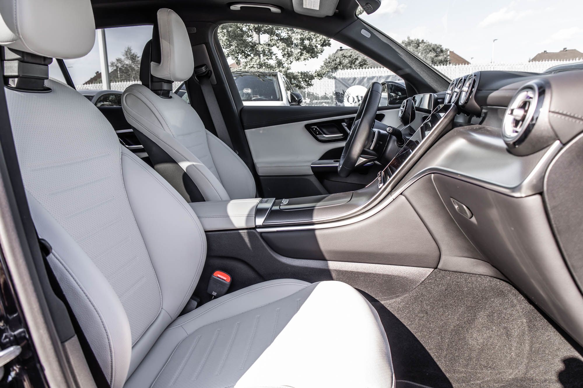 2026 Mercedes-Benz GLC300