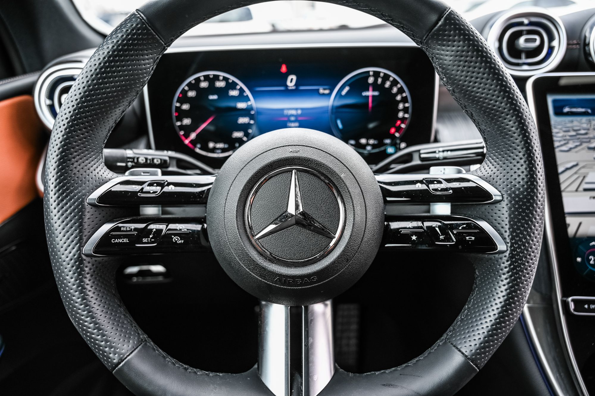 2025 Mercedes-Benz GLC350e