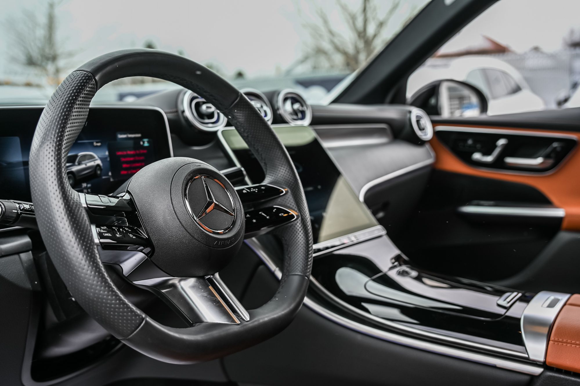 2025 Mercedes-Benz GLC350e