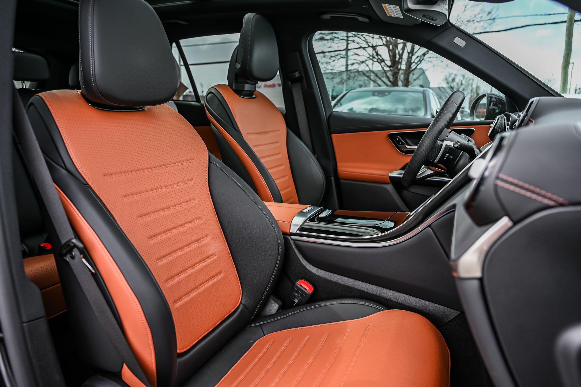 2025 Mercedes-Benz GLC350e