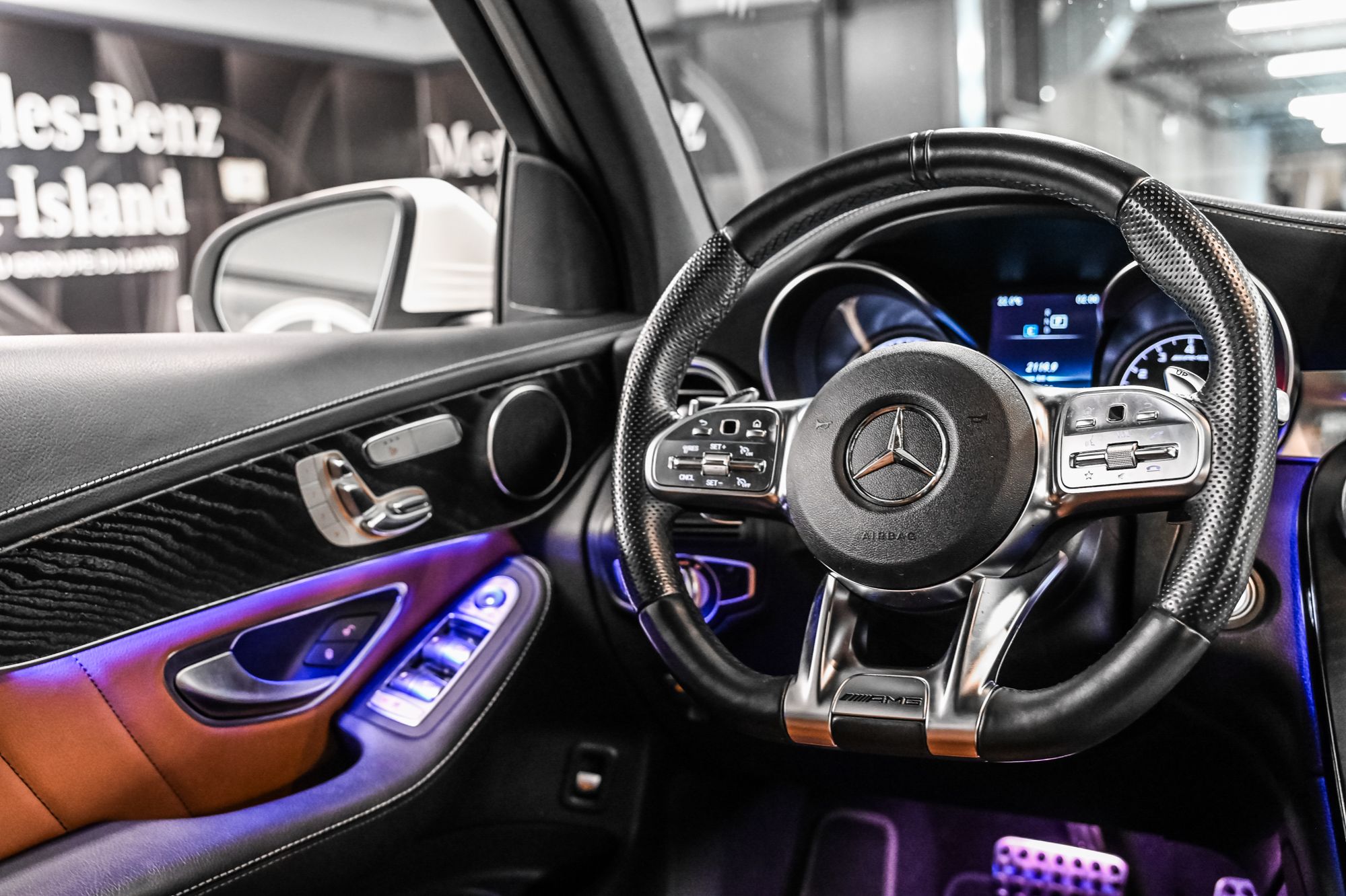 Mercedes-Benz GLC43 AMG  2021