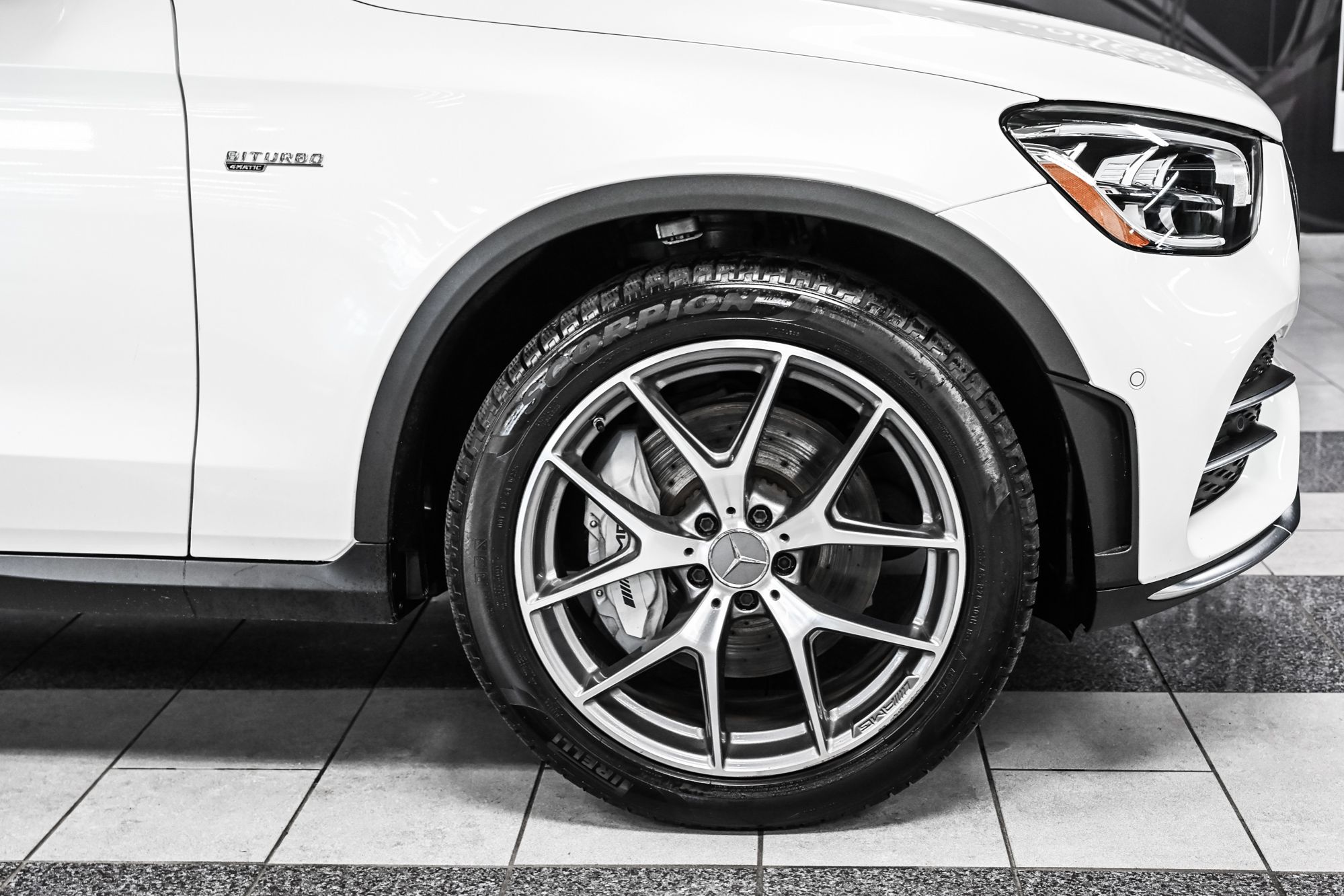 Mercedes-Benz GLC43 AMG  2021