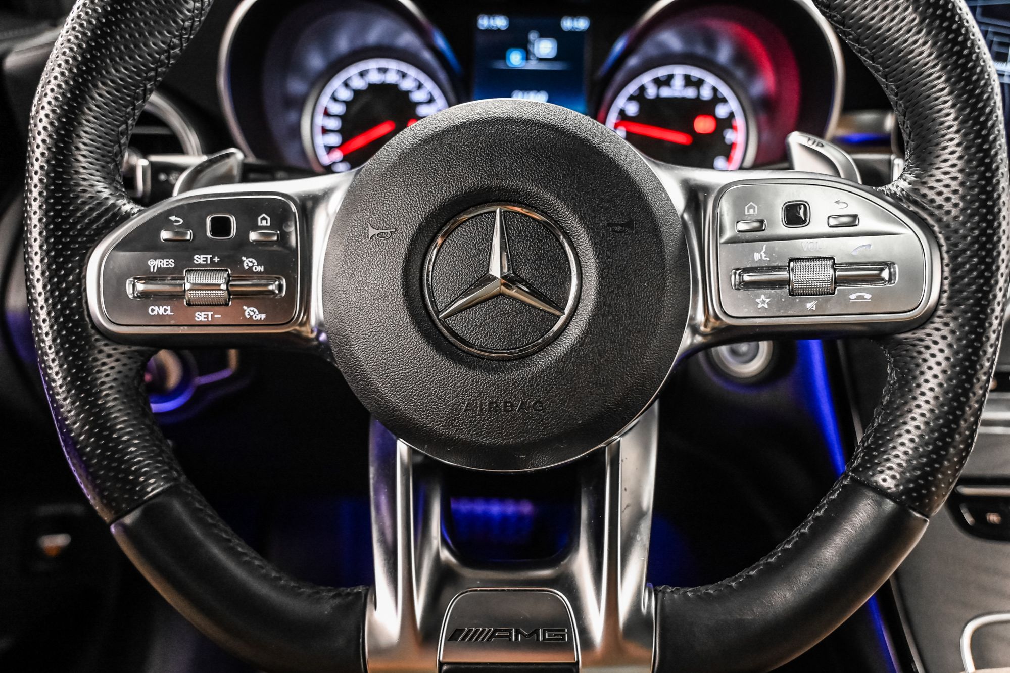 Mercedes-Benz GLC43 AMG  2021