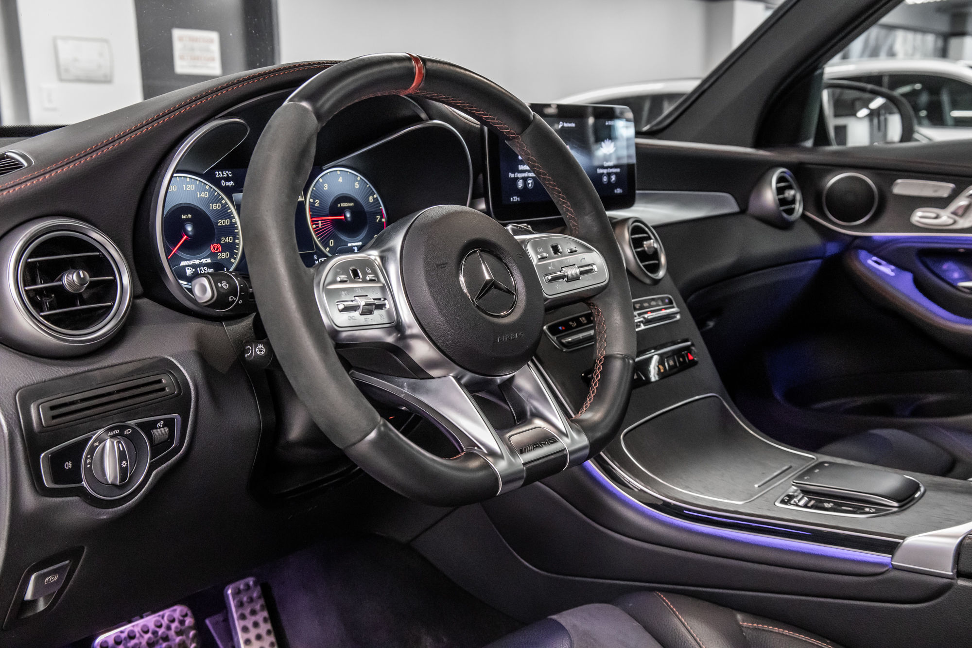 2022 Mercedes-Benz GLC43 AMG in Dollard-des-Ormeaux, Quebec